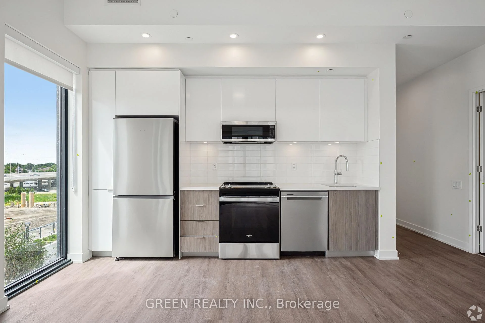 Photo 41 of Unit 401, 25 Gibbs Road, Etobicoke, Islington-City Centre West — HOMEH