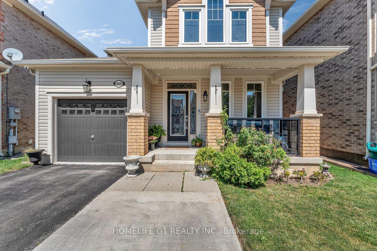Front of 889 Challinor Terrace