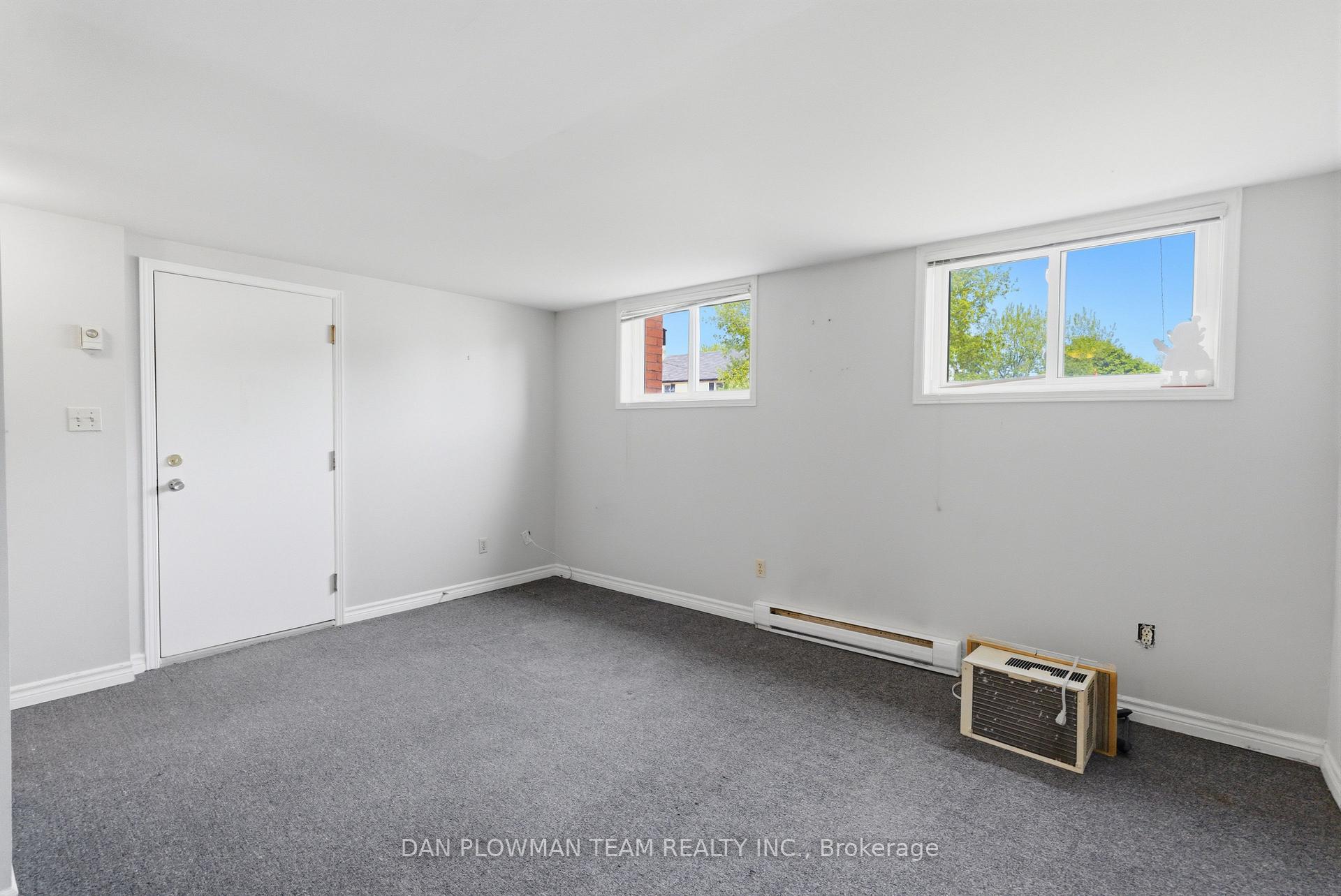 Photo 3 of Unit 3, 176 Nassau Street, Oshawa, Vanier — HOMEH