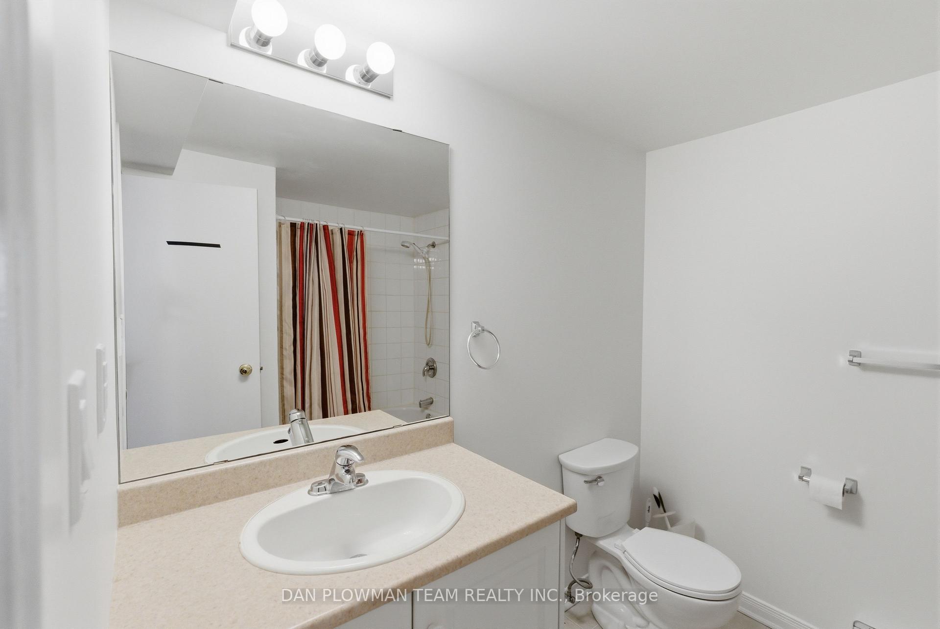 Photo 4 of Unit 3, 176 Nassau Street, Oshawa, Vanier — HOMEH