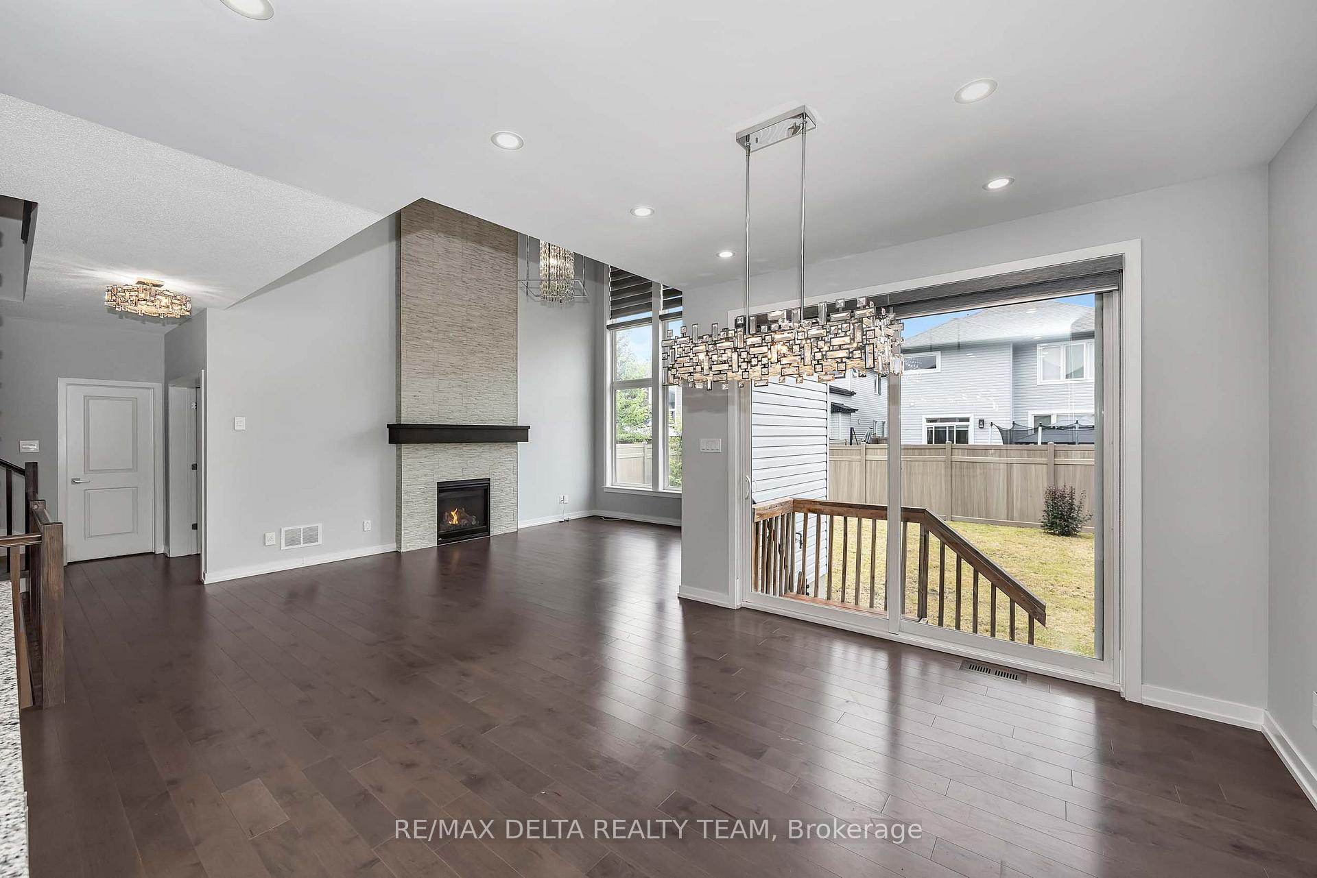 Photo 16 of 165 Groningen Street, Ottawa, Kanata - Emerald Meadows/Trailwest — HOMEH