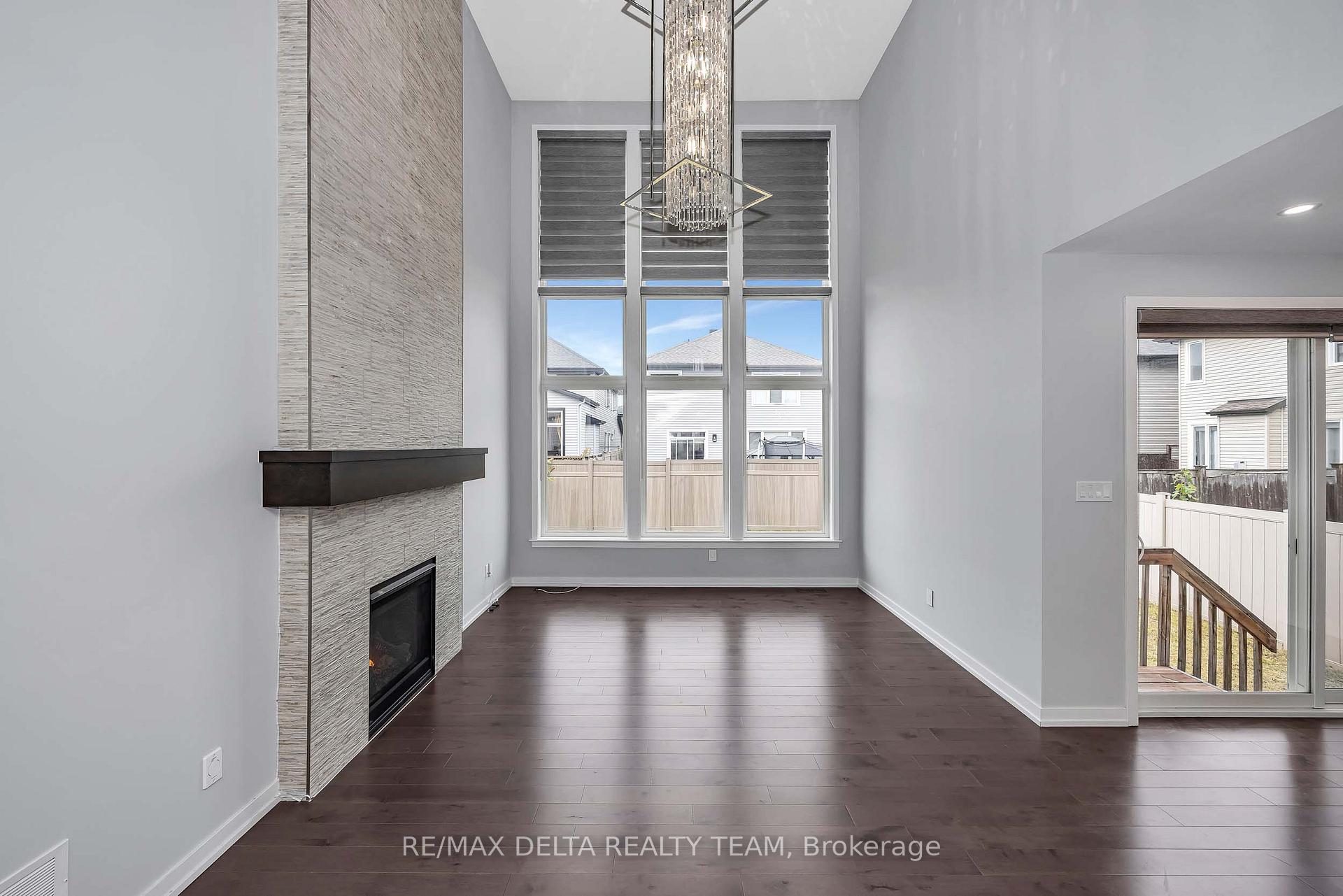 Photo 20 of 165 Groningen Street, Ottawa, Kanata - Emerald Meadows/Trailwest — HOMEH