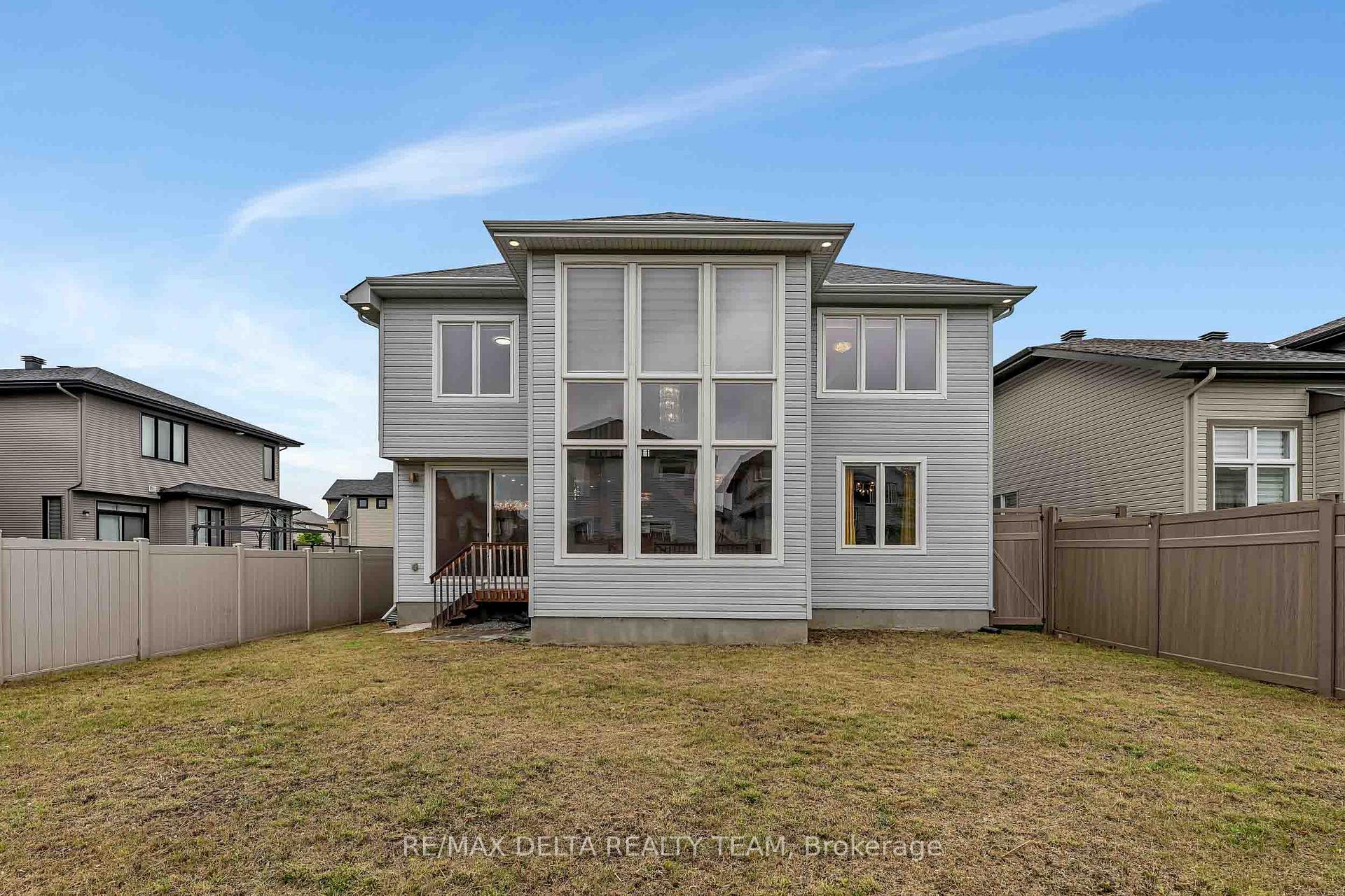 Photo 43 of 165 Groningen Street, Ottawa, Kanata - Emerald Meadows/Trailwest — HOMEH