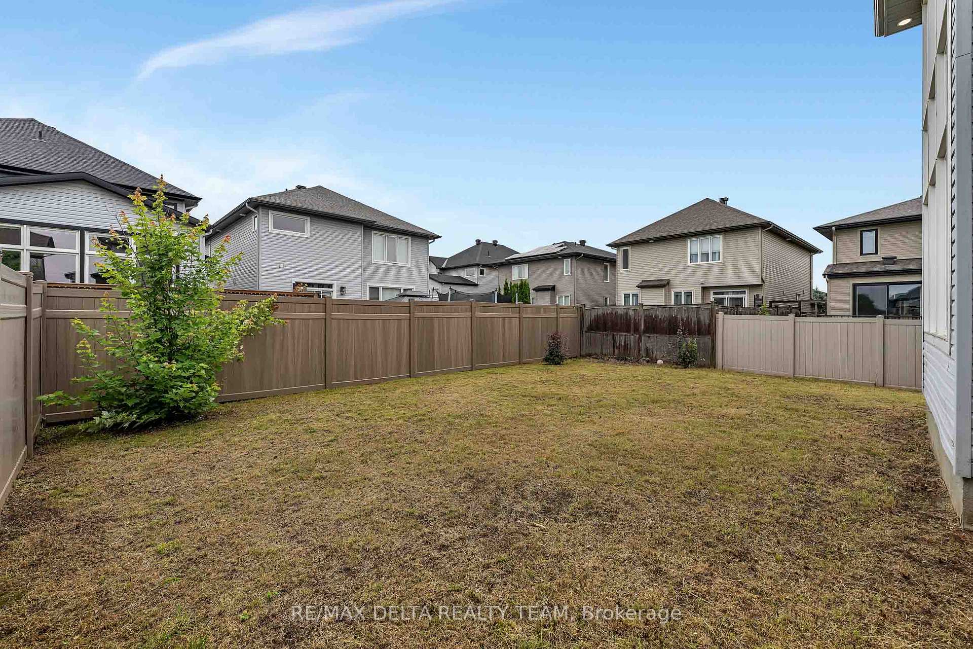 Photo 44 of 165 Groningen Street, Ottawa, Kanata - Emerald Meadows/Trailwest — HOMEH