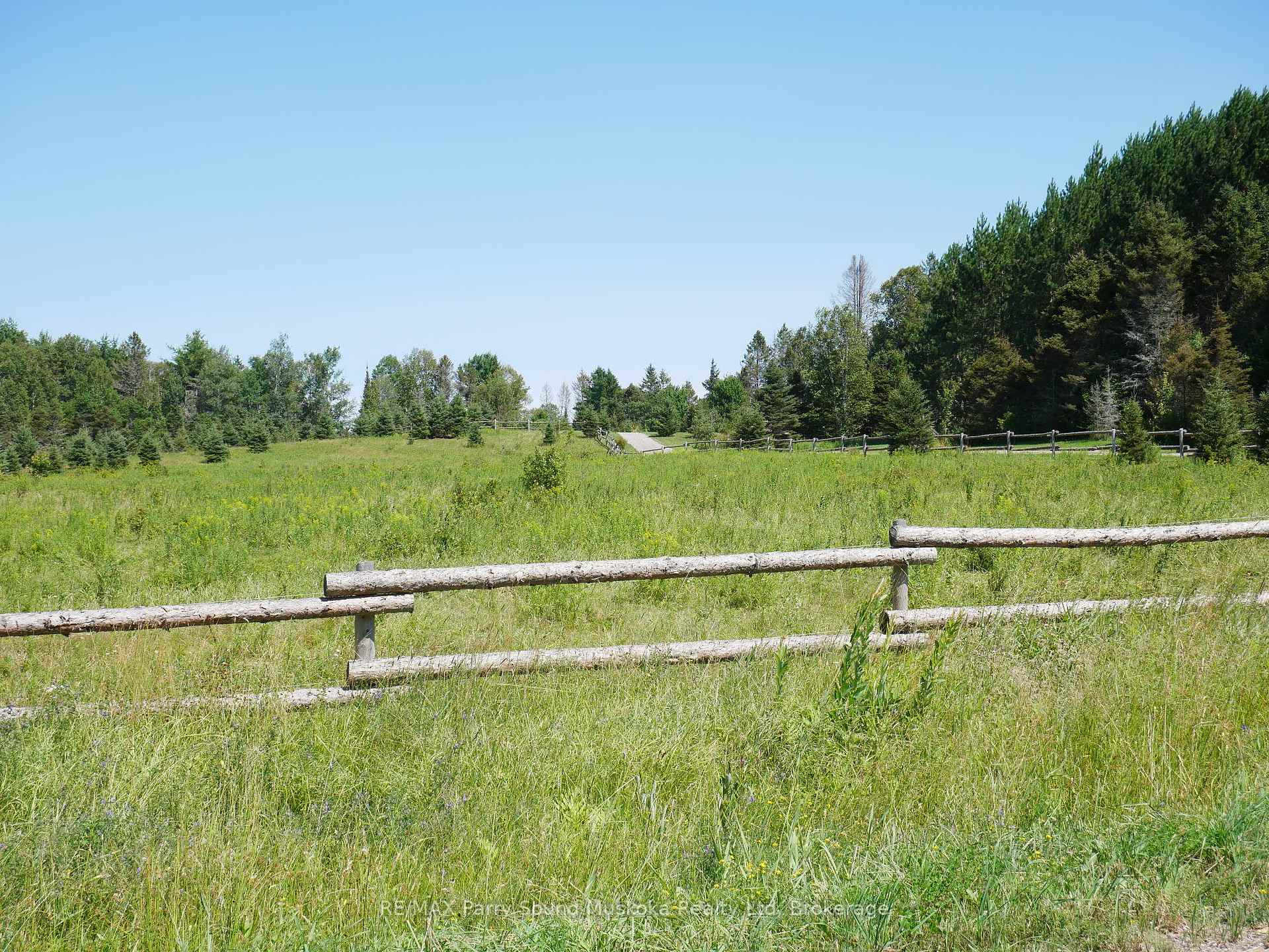 Photo 8 of 107 Miller Road, Magnetawan — HOMEH