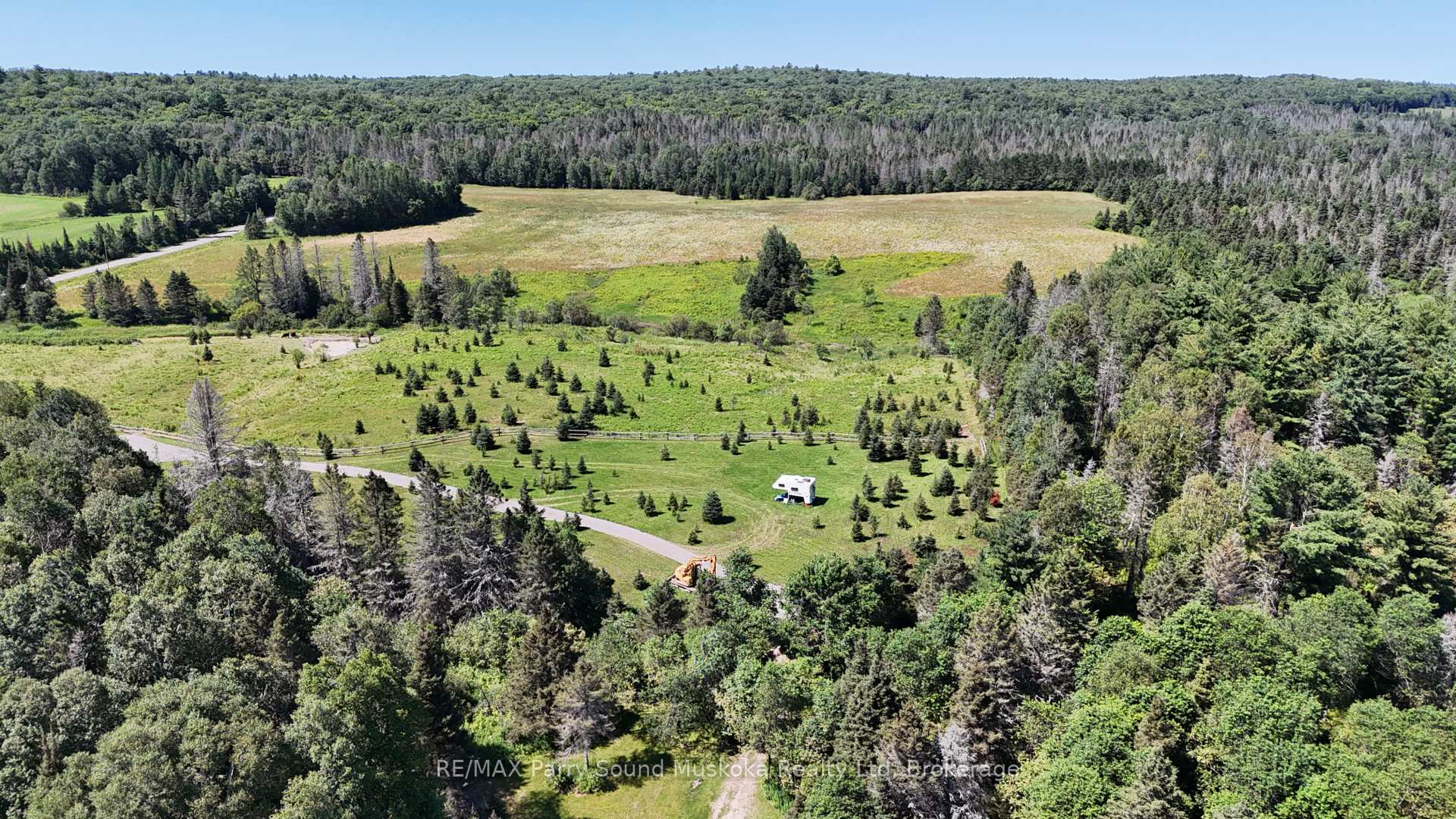 Photo 17 of 107 Miller Road, Magnetawan — HOMEH