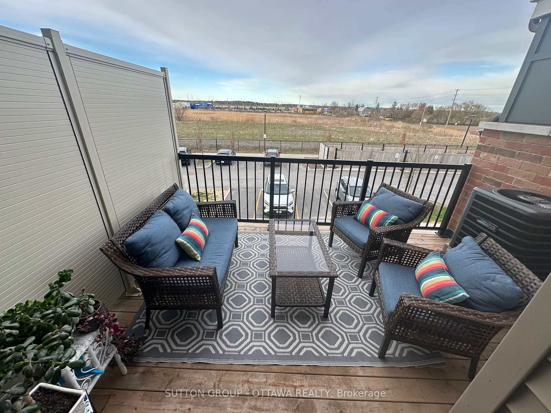 Photo 7 of 411 Pilot Private, Ottawa, Kanata - Emerald Meadows/Trailwest — HOMEH