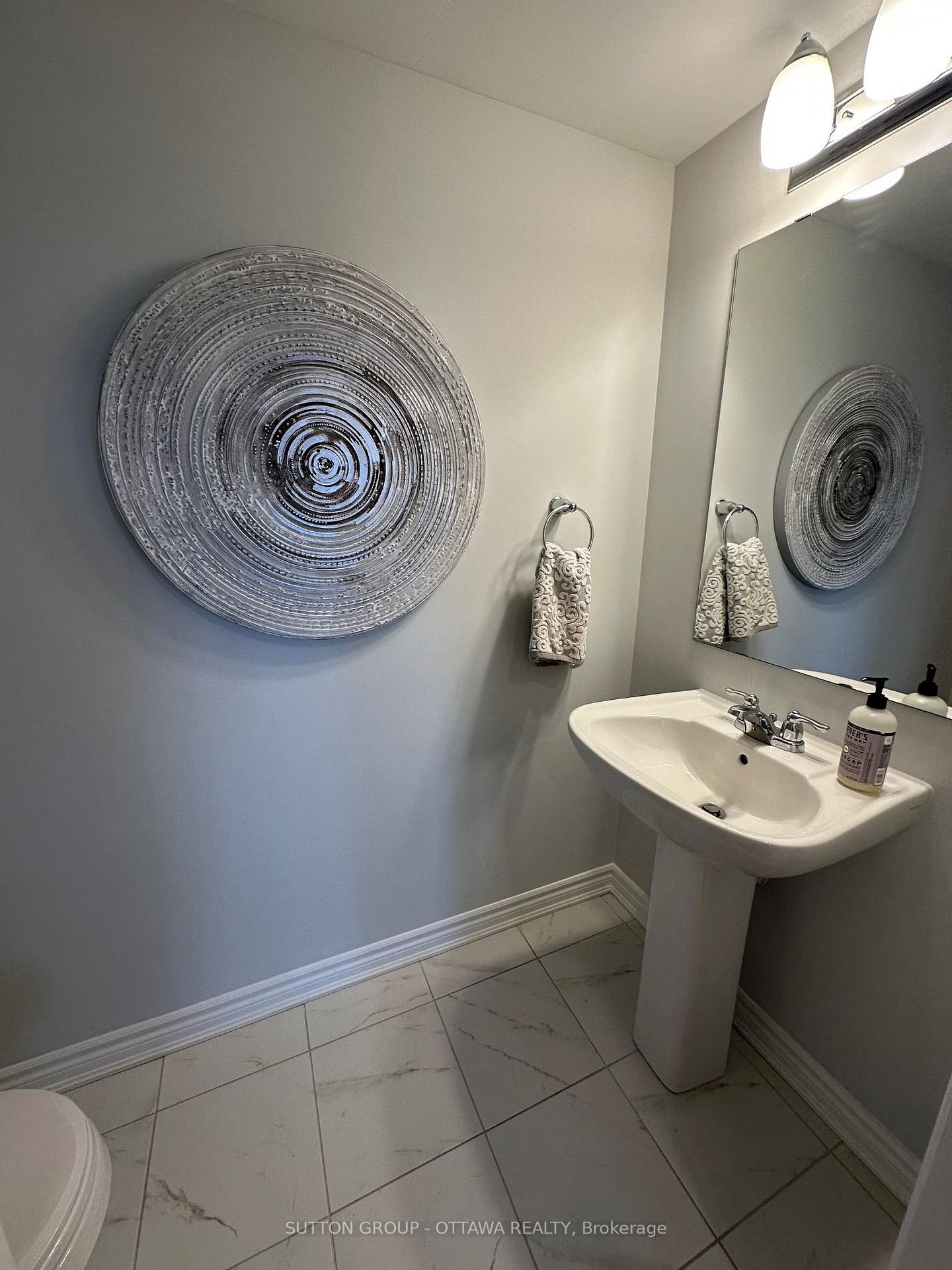 Photo 13 of 411 Pilot Private, Ottawa, Kanata - Emerald Meadows/Trailwest — HOMEH