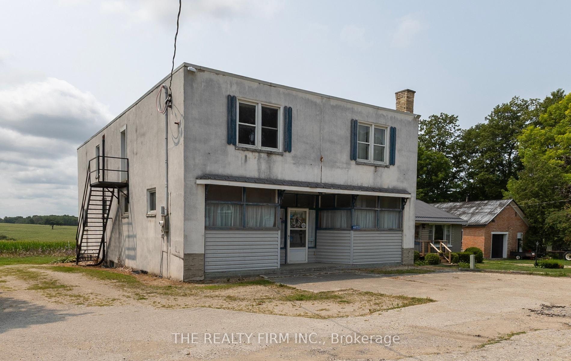 Photo 2 of 44703 Perth Line, Huron East, Grey — HOMEH