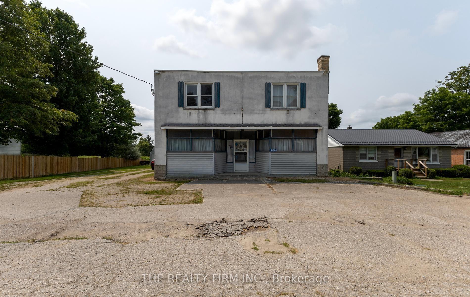 Photo 3 of 44703 Perth Line, Huron East, Grey — HOMEH