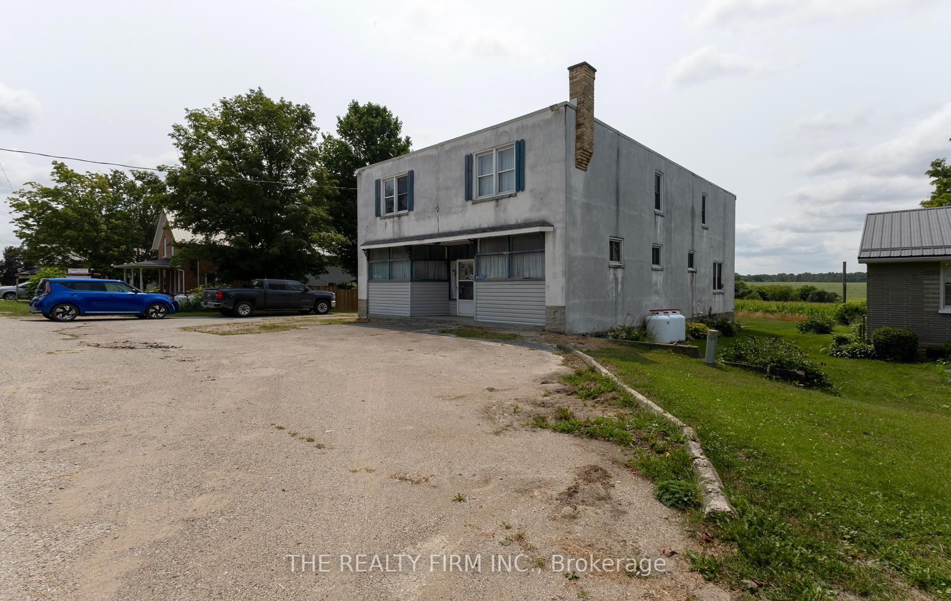 Photo 4 of 44703 Perth Line, Huron East, Grey — HOMEH