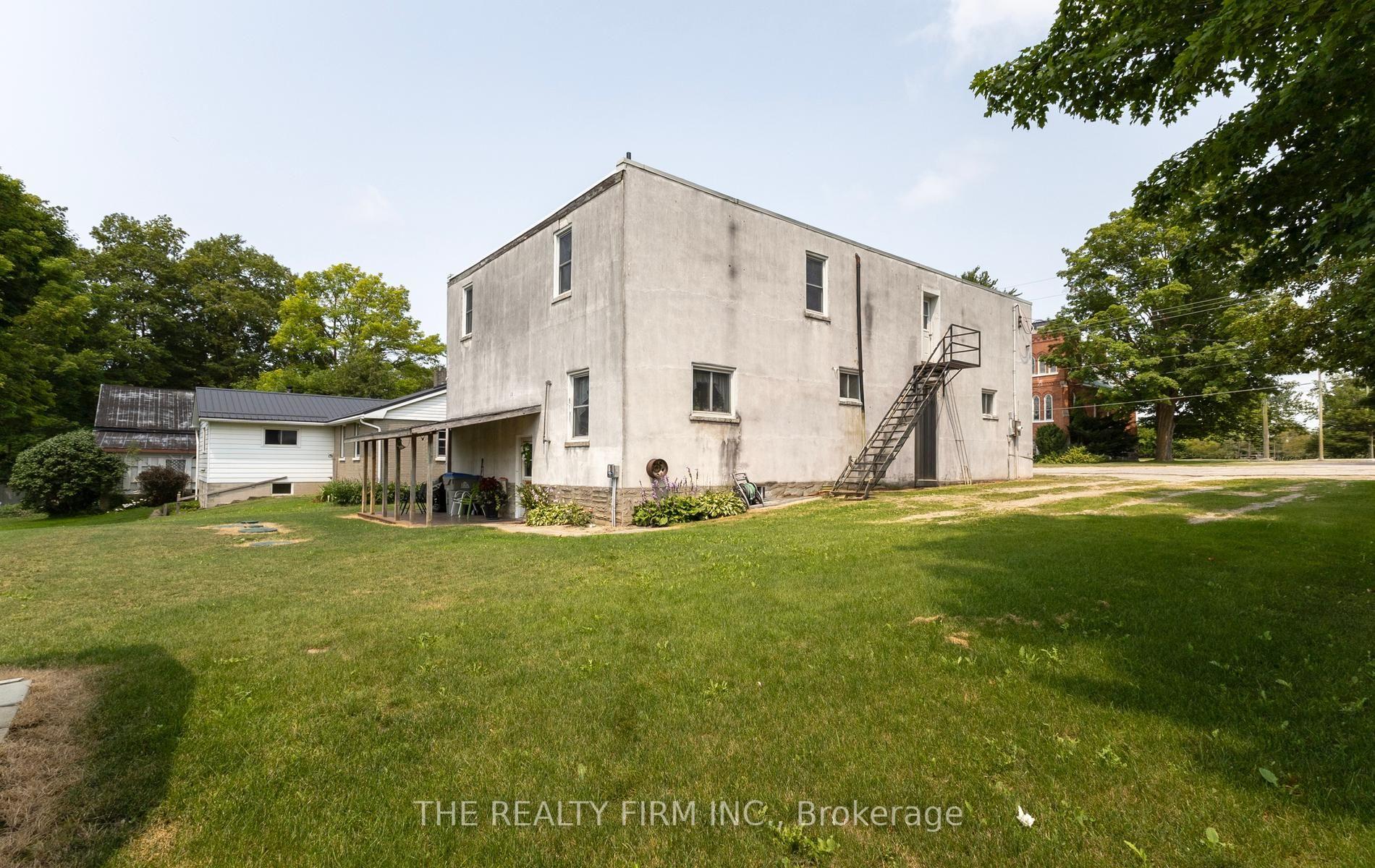 Photo 33 of 44703 Perth Line, Huron East, Grey — HOMEH