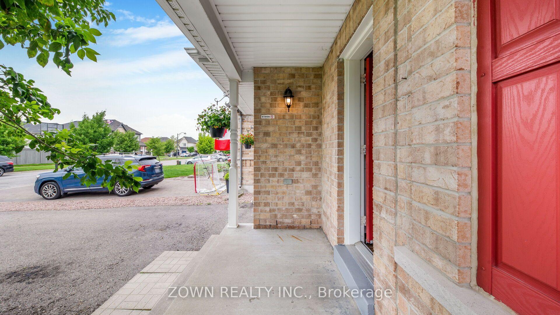 Photo 3 of 95 Allworth Crescent, Clarington, Bowmanville — HOMEH