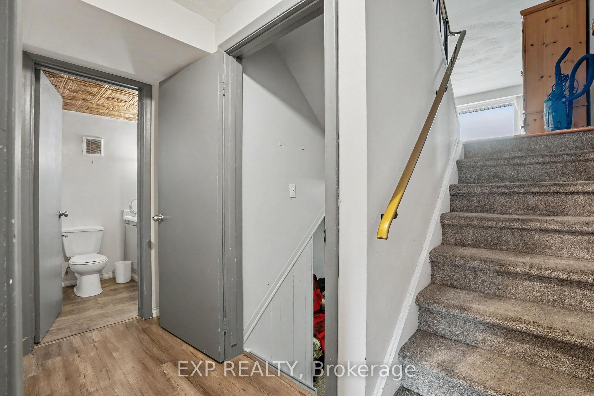 Photo 15 of 31 Darlington Drive, Hamilton, Gilbert — HOMEH