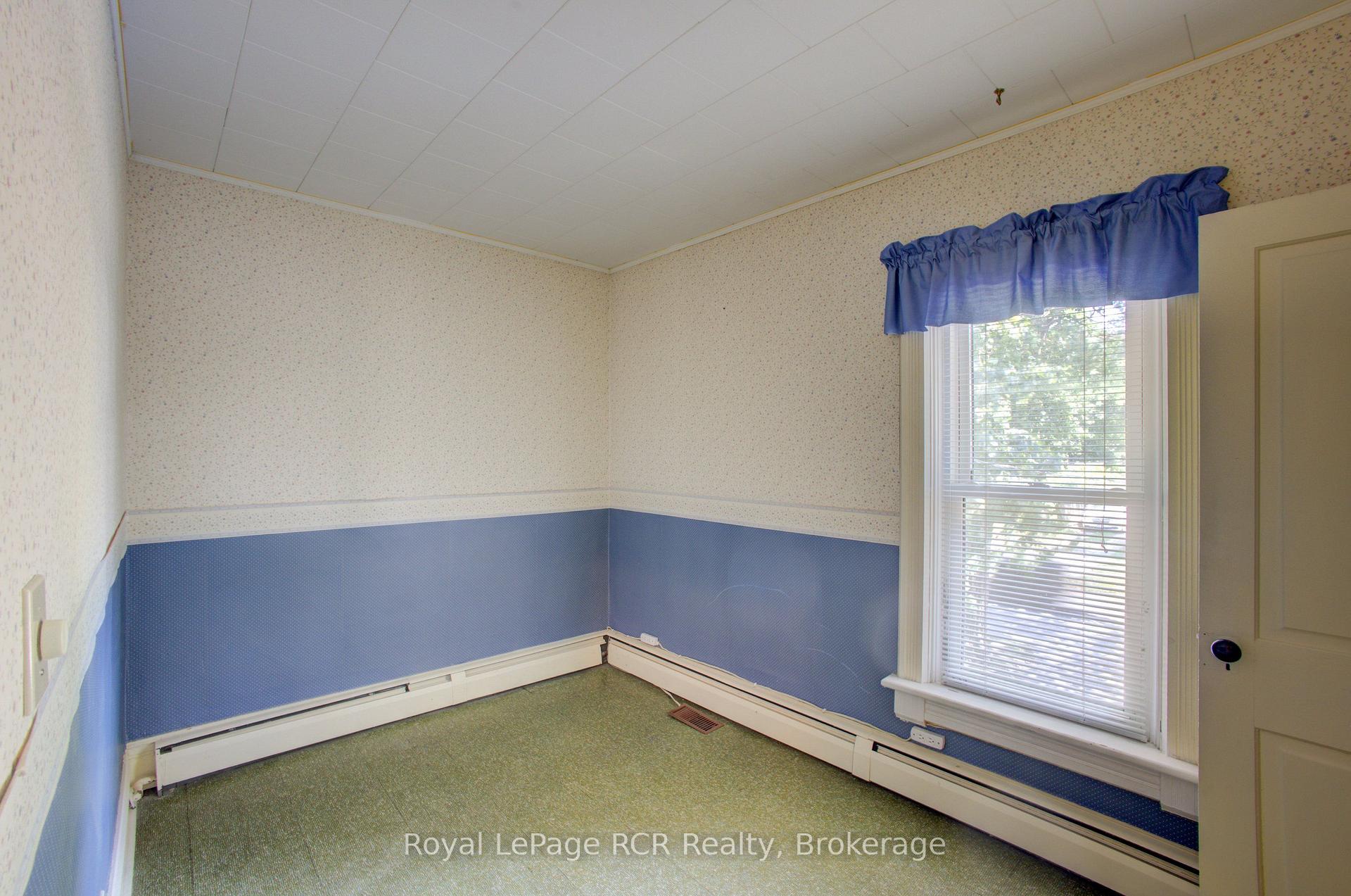 Photo 34 of 291 Elma Street E, North Perth, Listowel — HOMEH