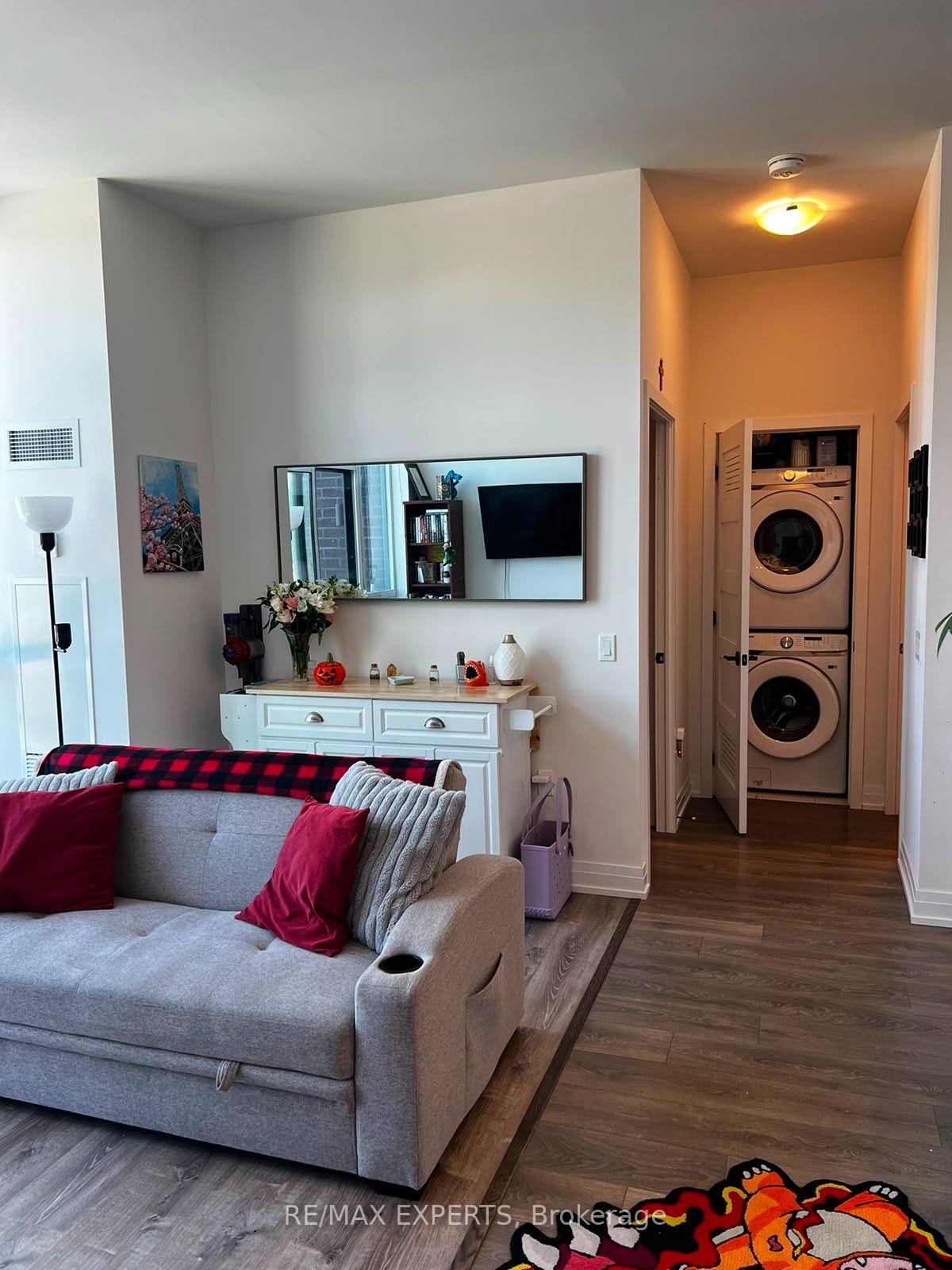 Photo 18 of Unit 455, 415 Sea Ray Avenue, Innisfil, Rural Innisfil — HOMEH
