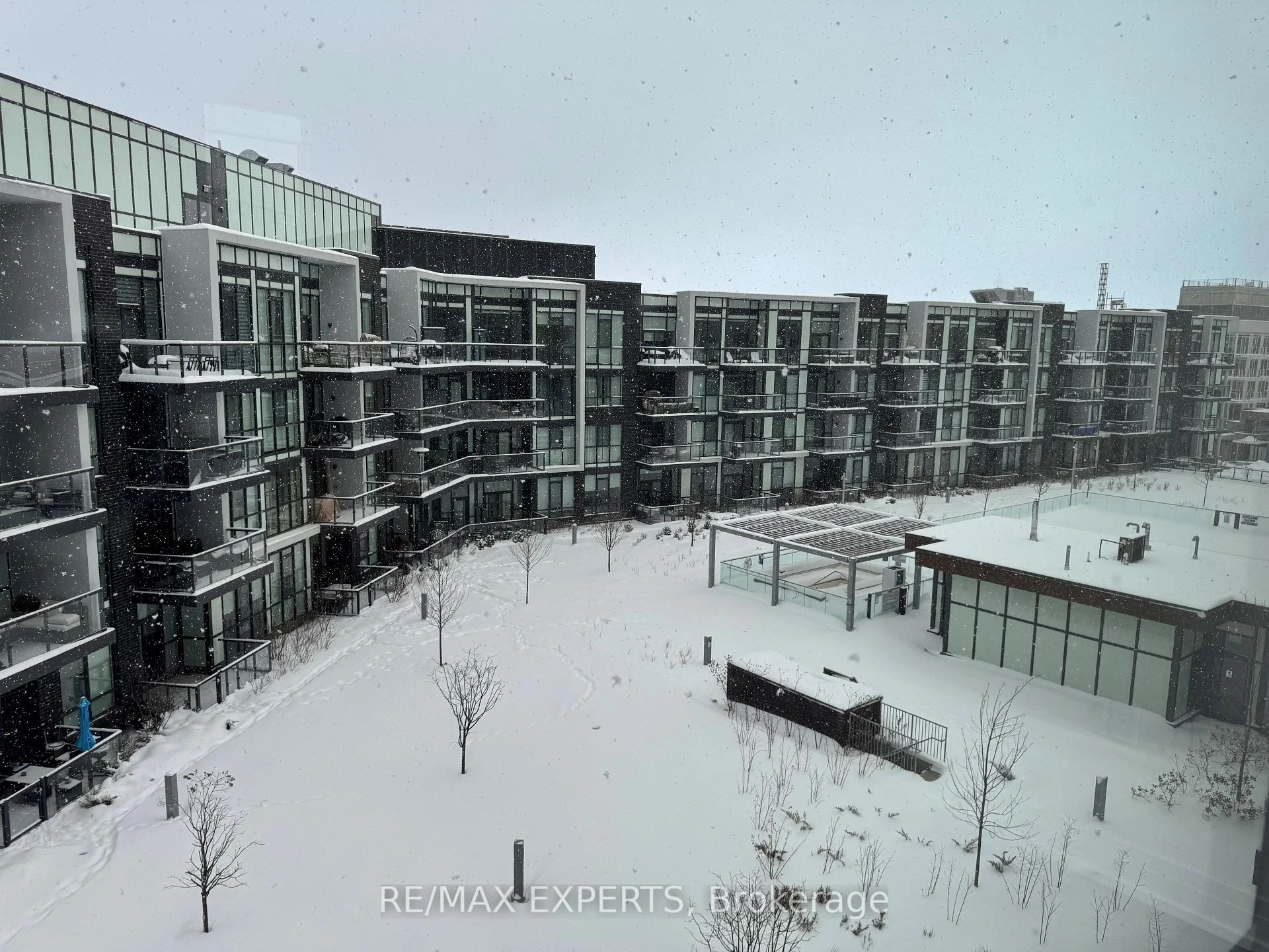 Photo 23 of Unit 455, 415 Sea Ray Avenue, Innisfil, Rural Innisfil — HOMEH
