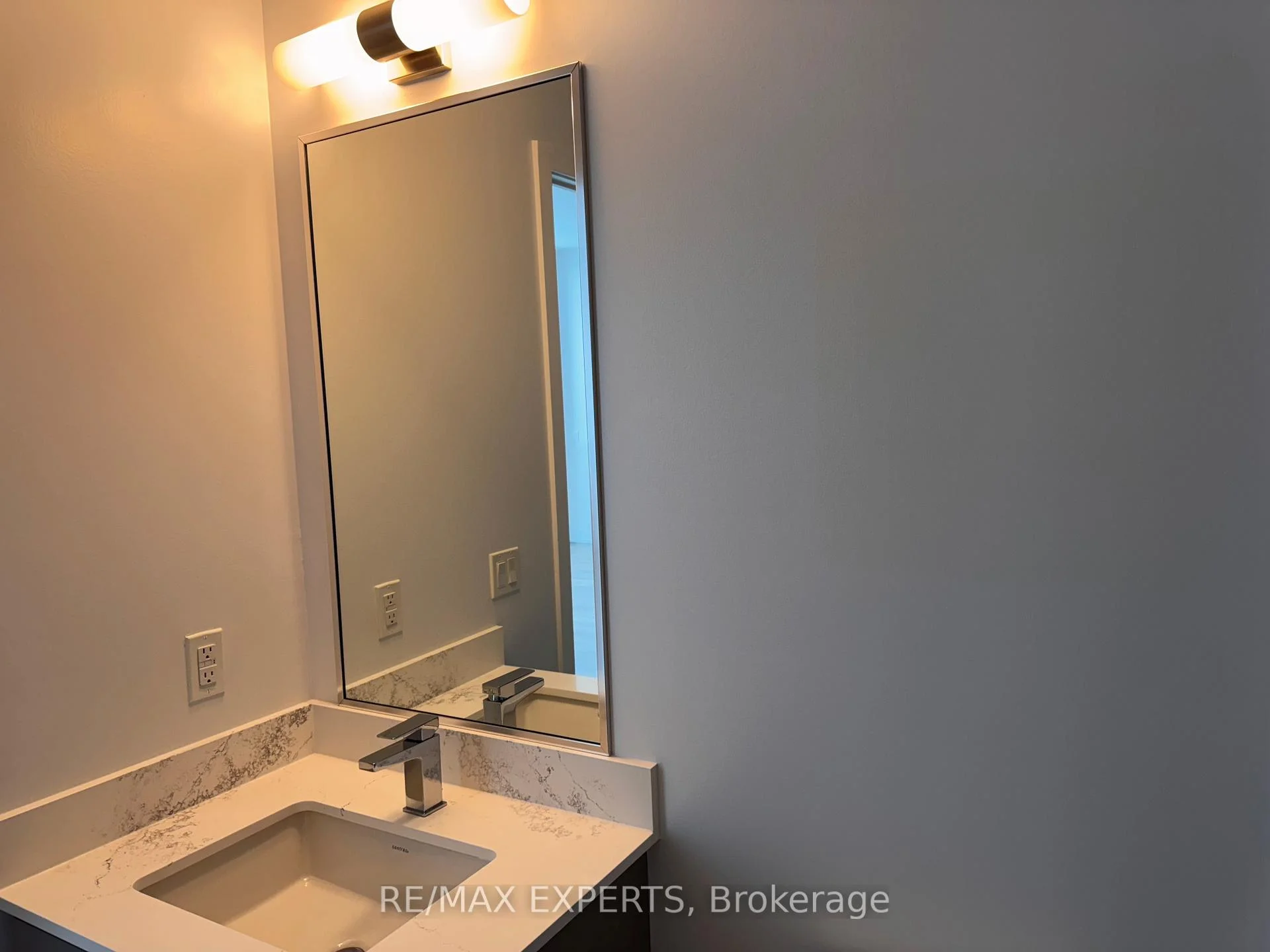 Photo 31 of Unit 455, 415 Sea Ray Avenue, Innisfil, Rural Innisfil — HOMEH