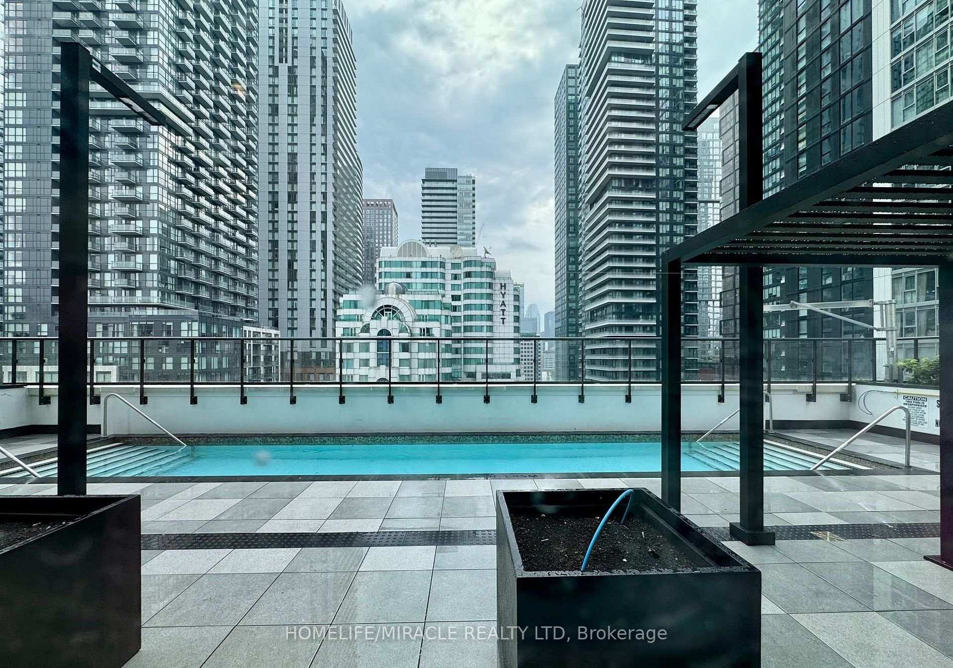 Photo 3 of Unit 2001, 400 King Street, Toronto, Waterfront Communities — HOMEH