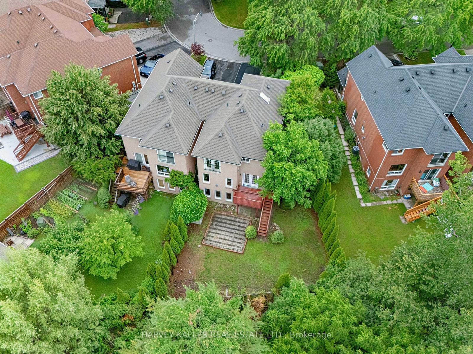 Photo 4 of Unit Main/Upper, 2120 Erin Gate Boulevard, Pickering, Amberlea — HOMEH