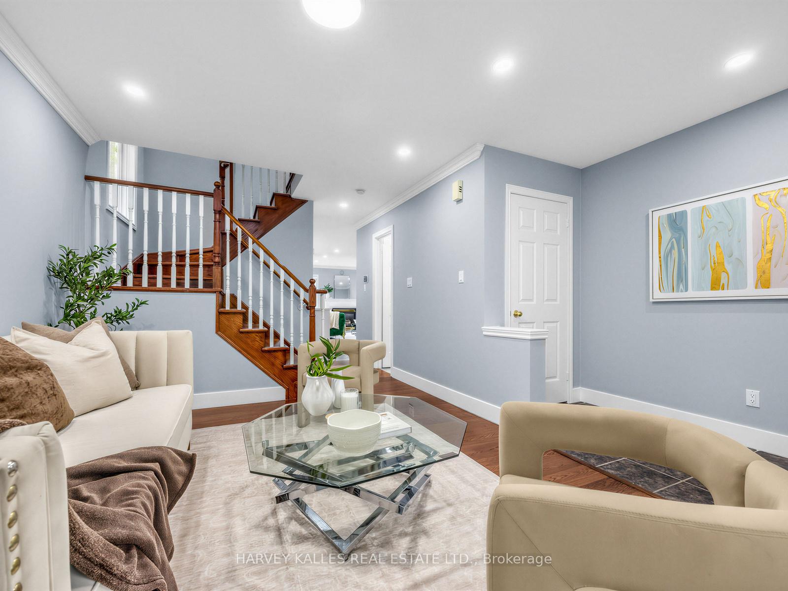 Photo 7 of Unit Main/Upper, 2120 Erin Gate Boulevard, Pickering, Amberlea — HOMEH