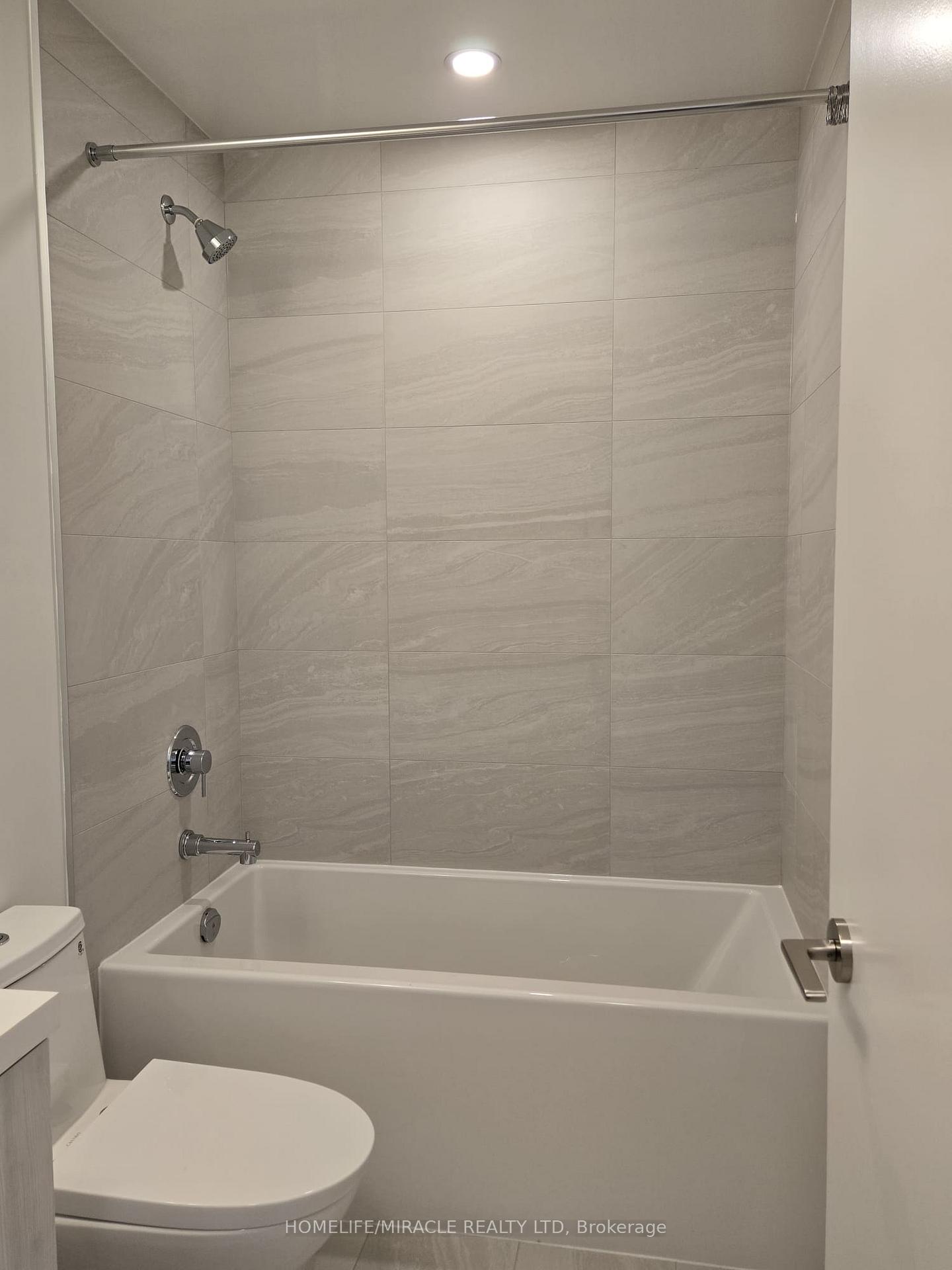 Photo 13 of Unit 2101, 400 King Street, Toronto, Waterfront Communities — HOMEH