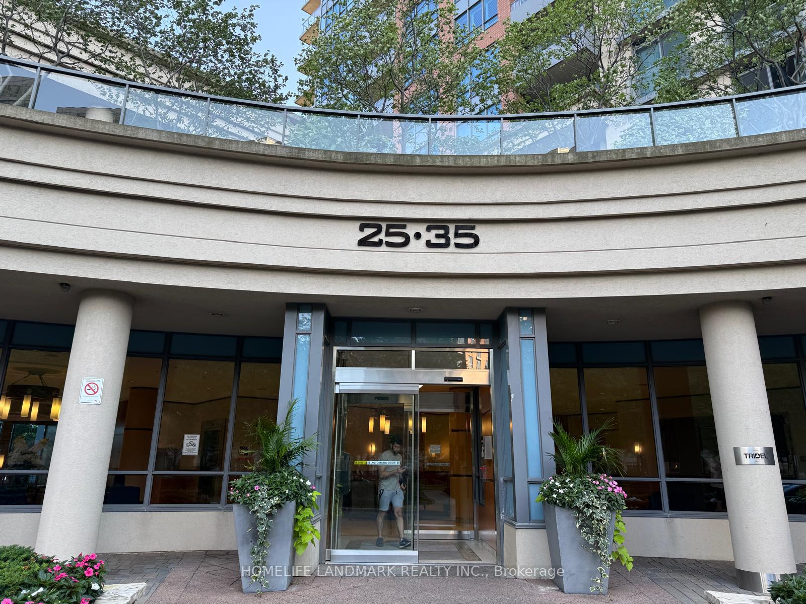 Photo 3 of Unit 2346, 25 Viking Lane, Etobicoke, Islington-City Centre West — HOMEH