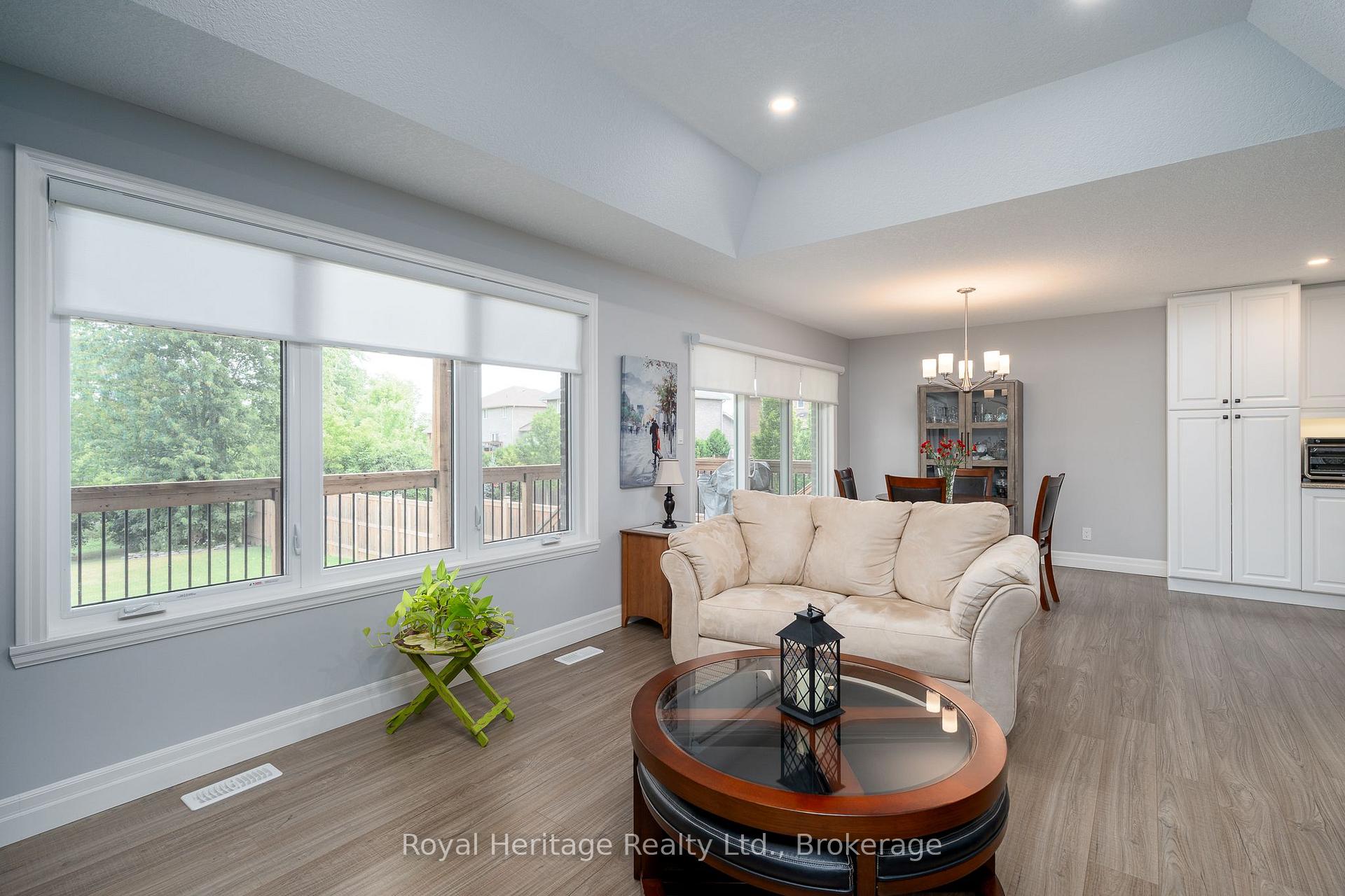 Photo 7 of 22 Lanark Drive, Belleville, Belleville Ward — HOMEH