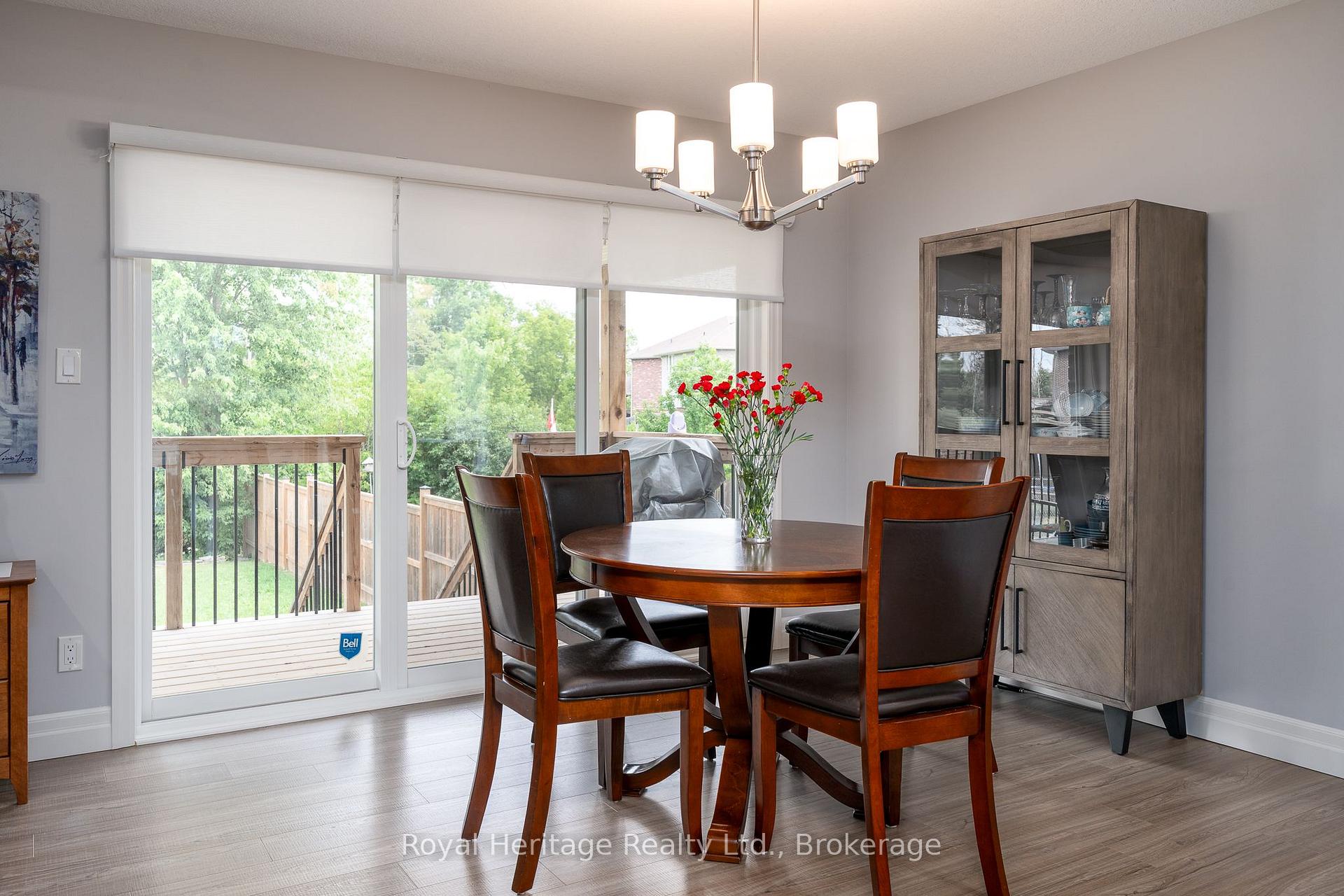 Photo 8 of 22 Lanark Drive, Belleville, Belleville Ward — HOMEH