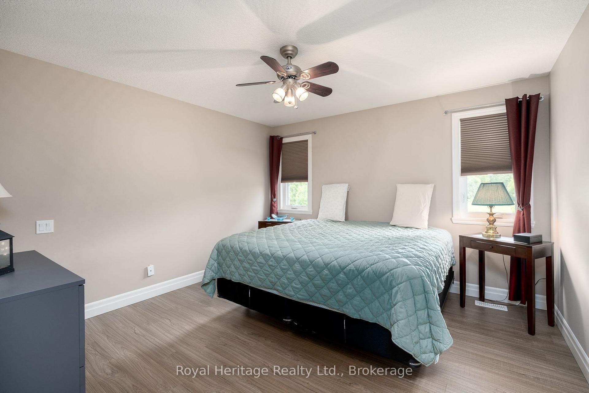 Photo 12 of 22 Lanark Drive, Belleville, Belleville Ward — HOMEH
