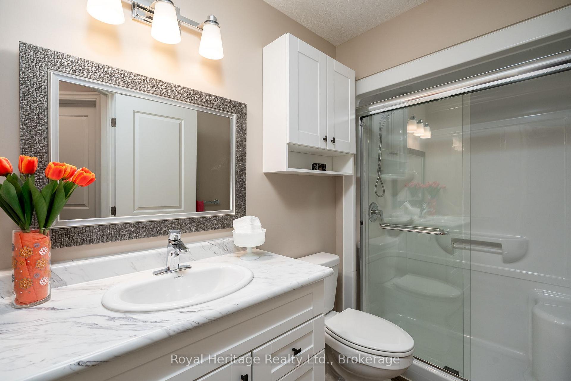 Photo 13 of 22 Lanark Drive, Belleville, Belleville Ward — HOMEH
