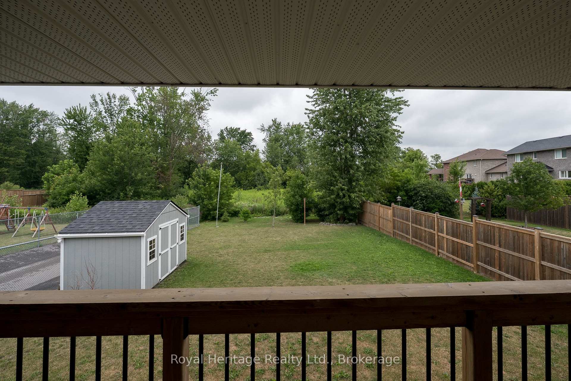 Photo 17 of 22 Lanark Drive, Belleville, Belleville Ward — HOMEH