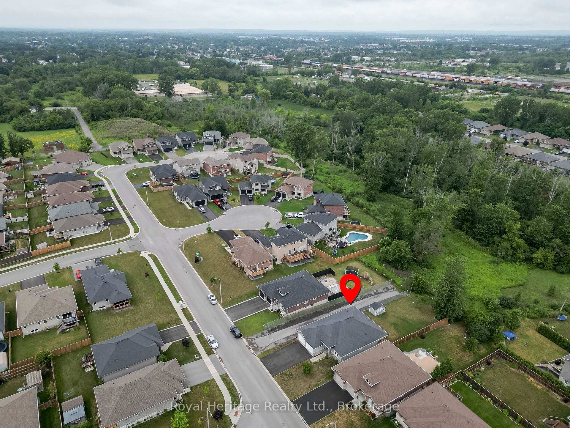 Photo 27 of 22 Lanark Drive, Belleville, Belleville Ward — HOMEH