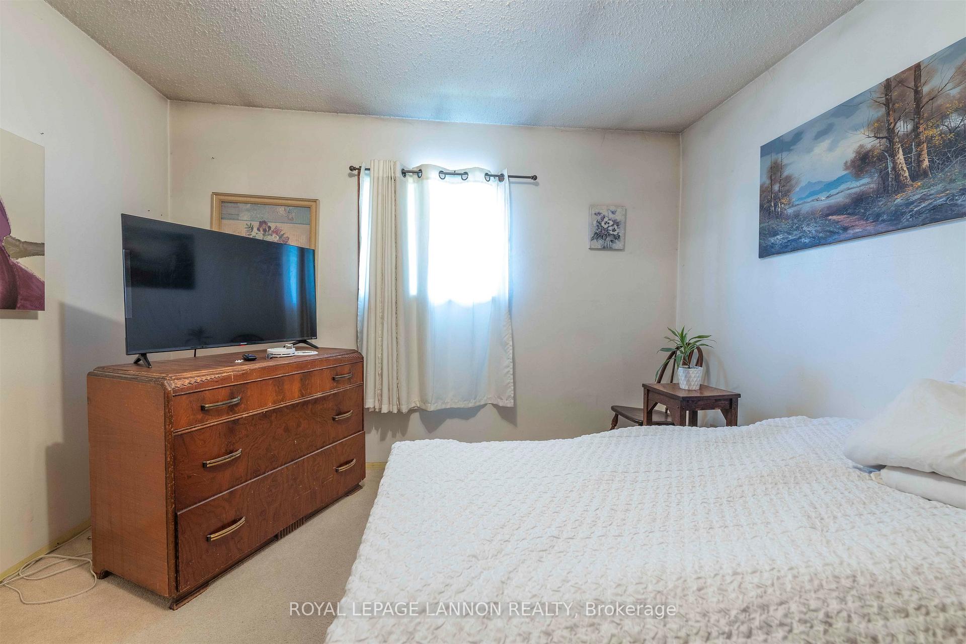 Photo 12 of 476 Brock Street E, Thunder Bay, Westfort — HOMEH