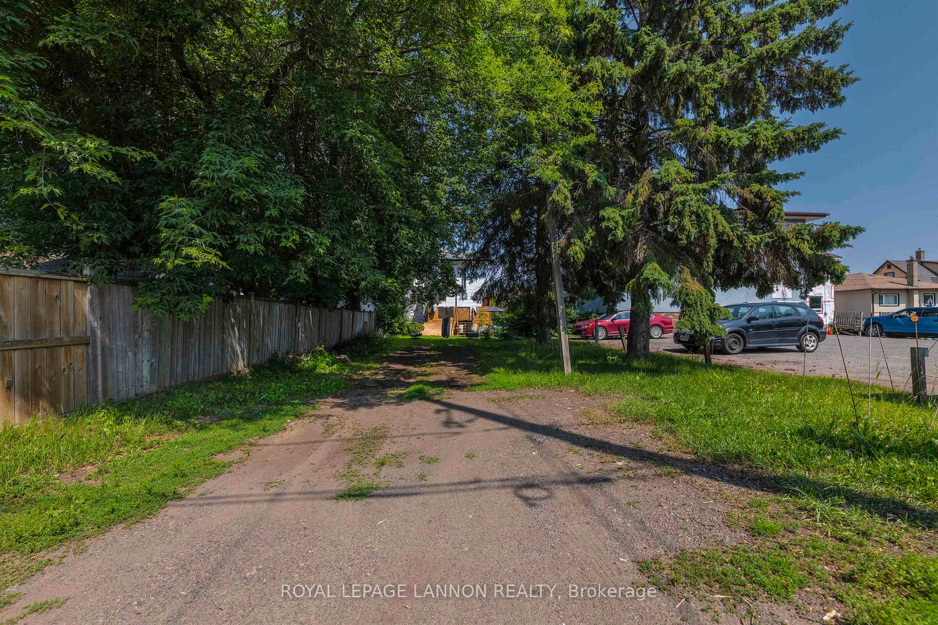 Photo 36 of 476 Brock Street E, Thunder Bay, Westfort — HOMEH