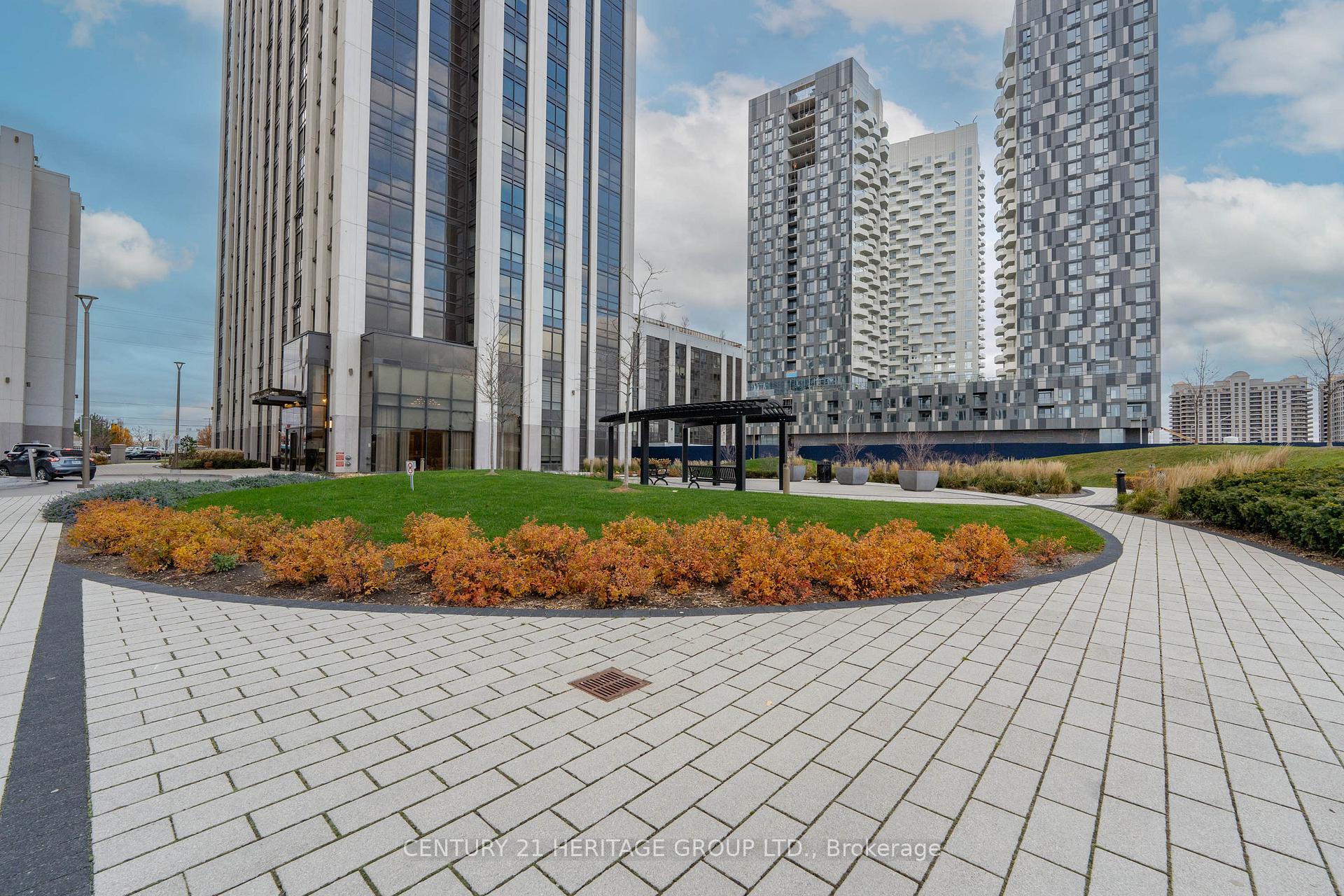 Photo 2 of Unit PH02, 9075 Jane Street, Vaughan, Concord — HOMEH