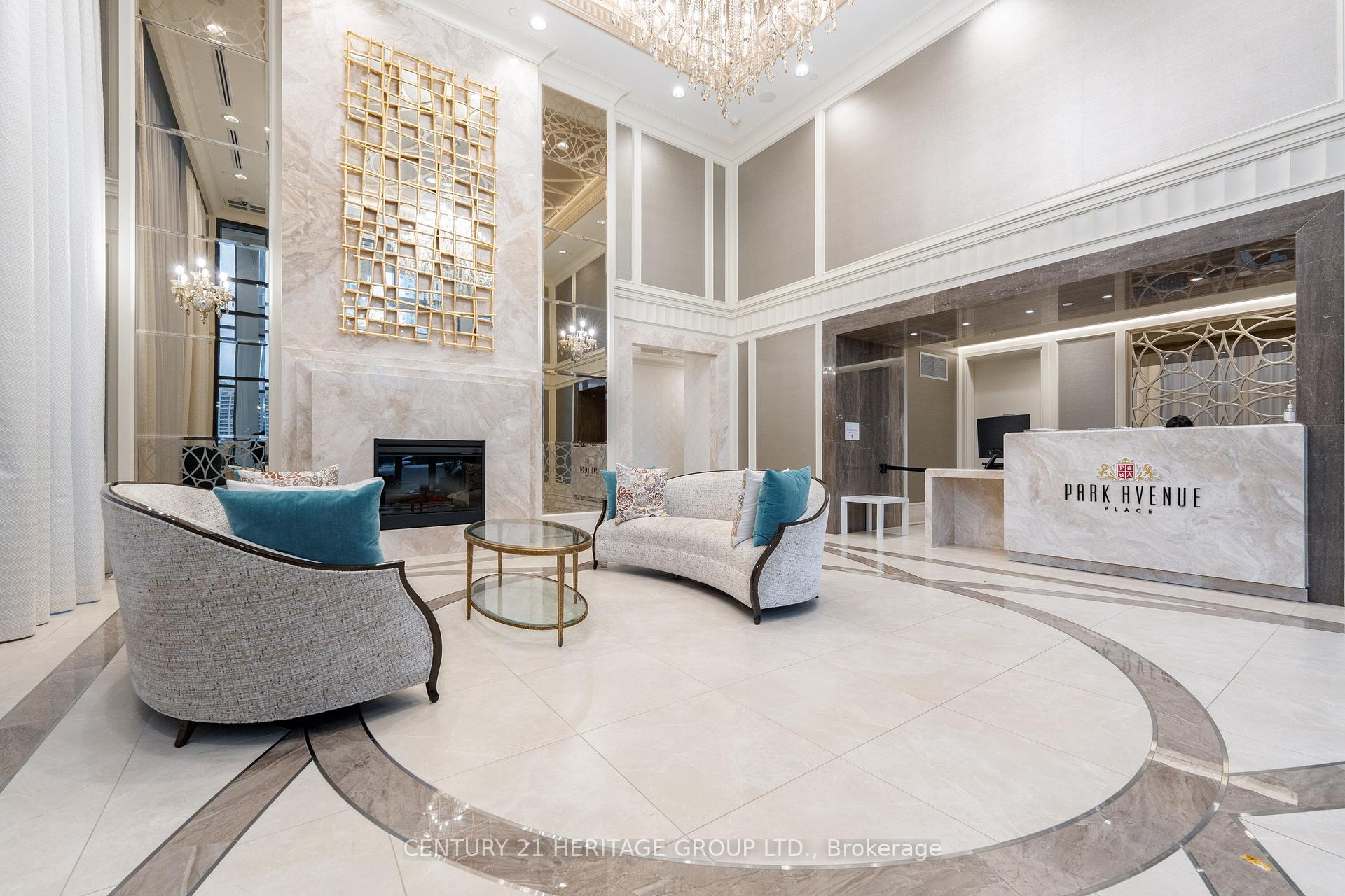 Photo 4 of Unit PH02, 9075 Jane Street, Vaughan, Concord — HOMEH