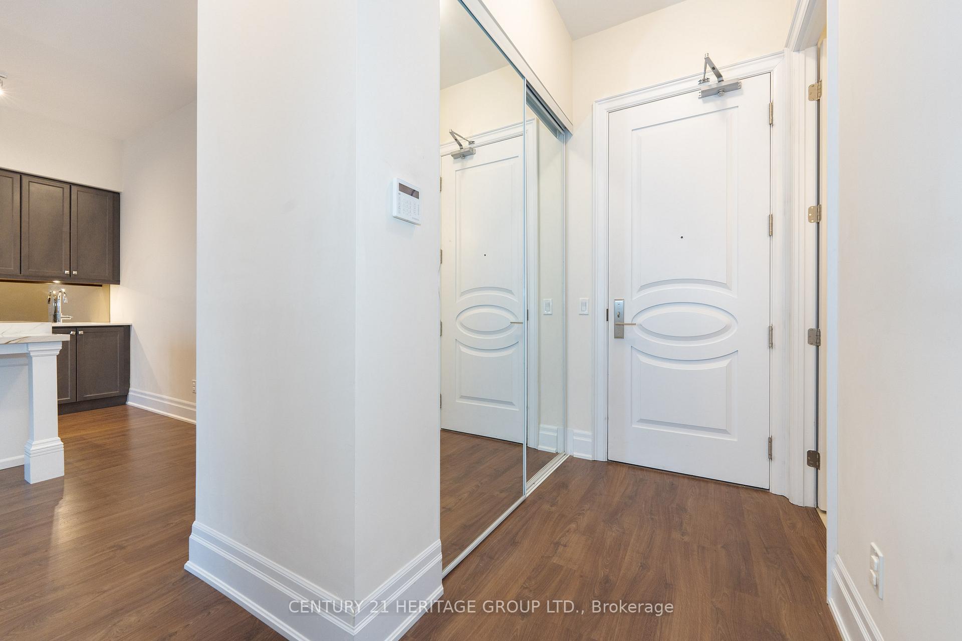 Photo 9 of Unit PH02, 9075 Jane Street, Vaughan, Concord — HOMEH