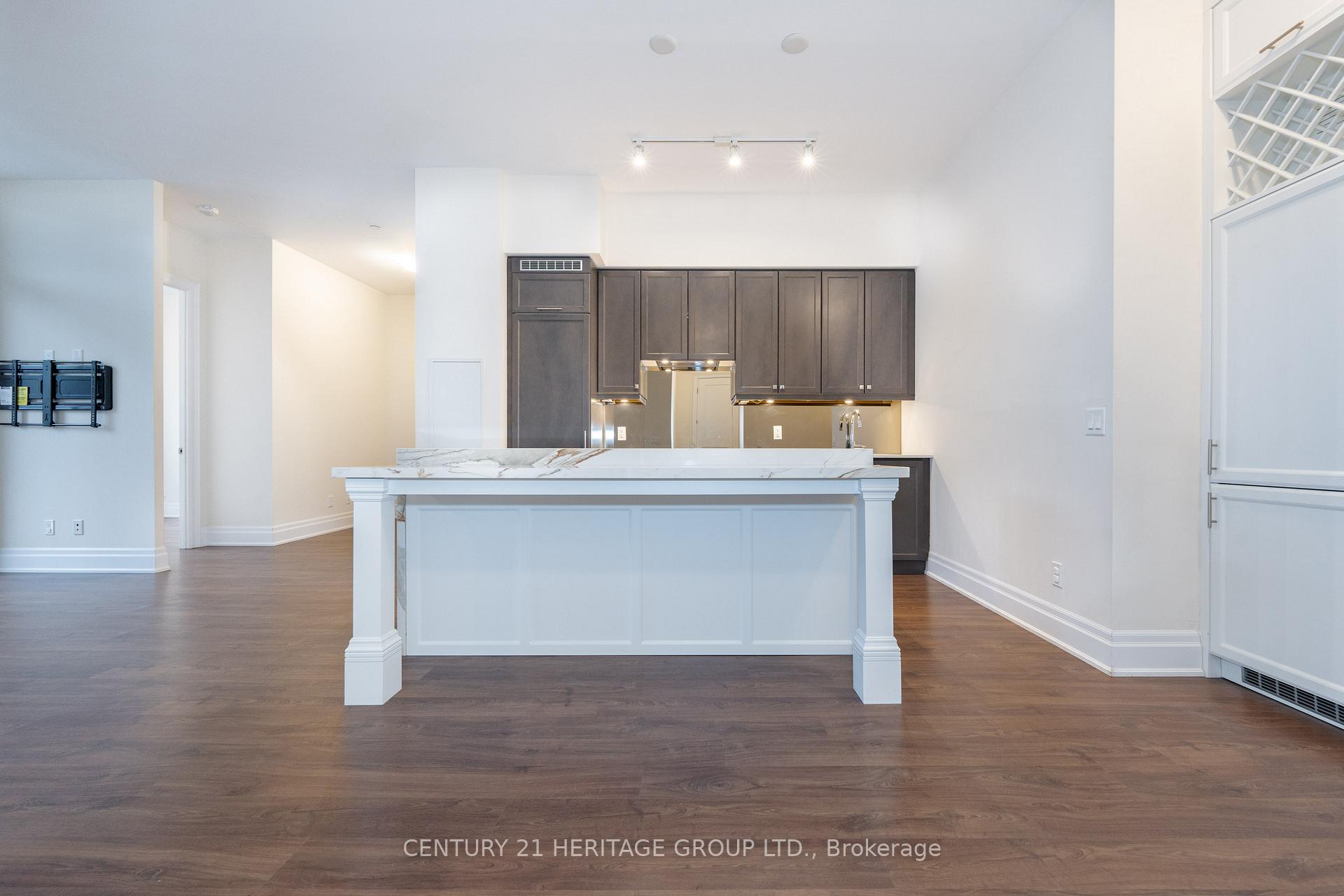 Photo 12 of Unit PH02, 9075 Jane Street, Vaughan, Concord — HOMEH