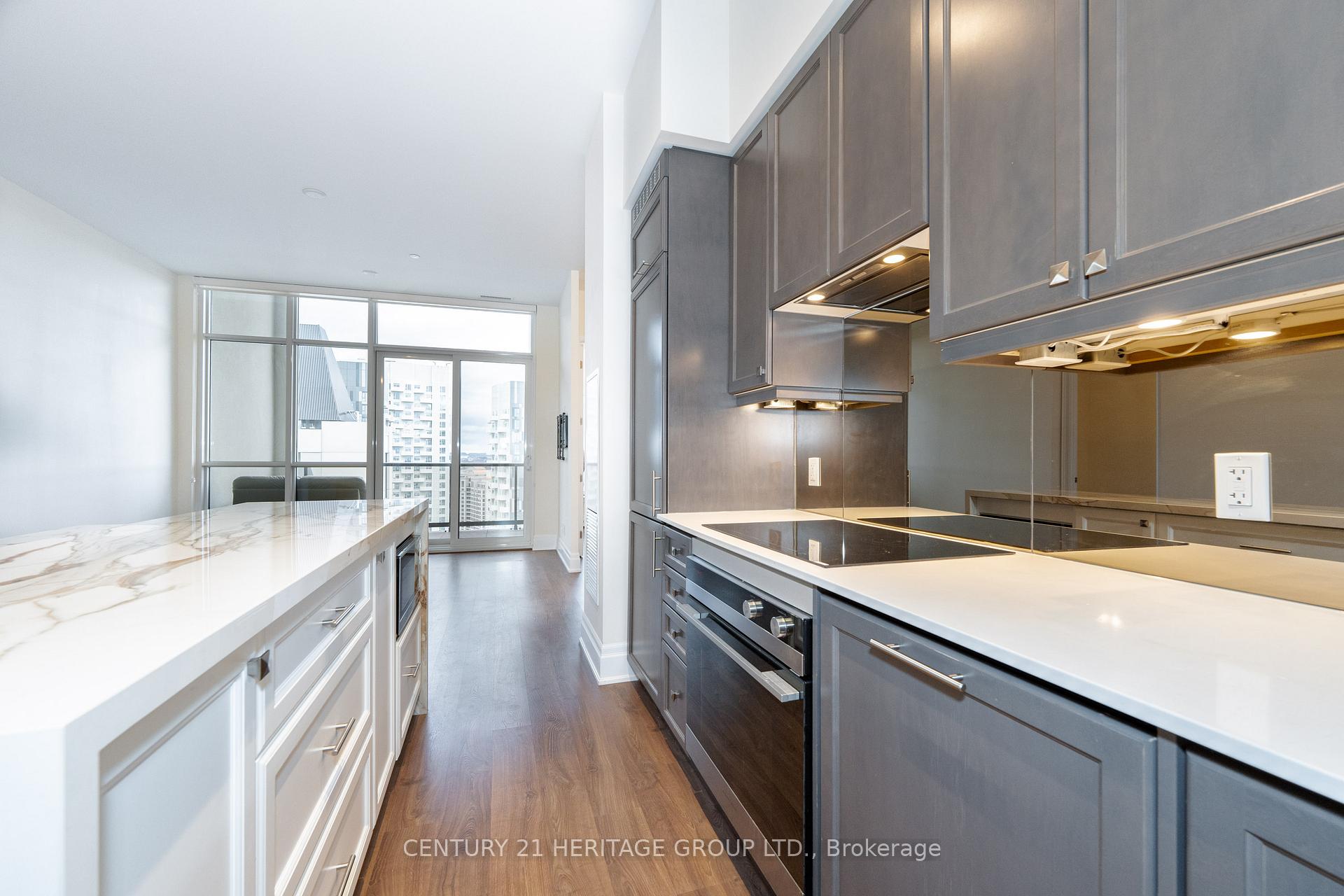Photo 15 of Unit PH02, 9075 Jane Street, Vaughan, Concord — HOMEH