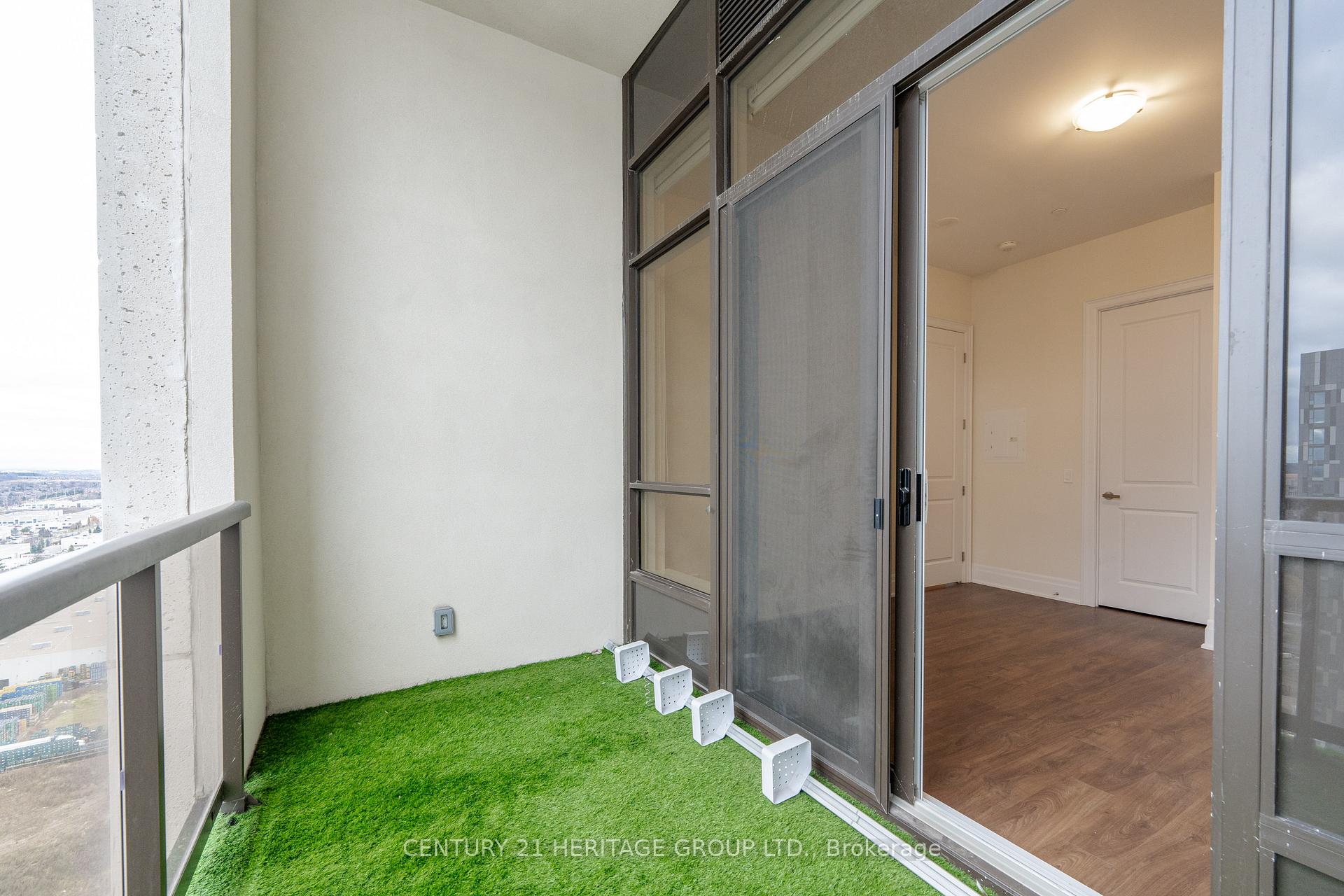Photo 33 of Unit PH02, 9075 Jane Street, Vaughan, Concord — HOMEH