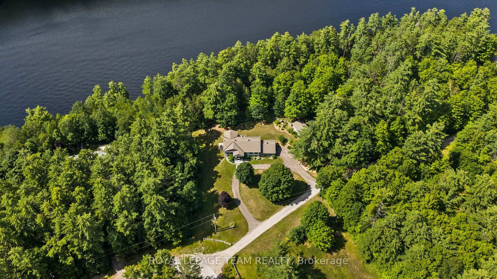 Photo 2 of 5 Peggs Lane, McNab/Braeside, Mcnab/Braeside Twps — HOMEH
