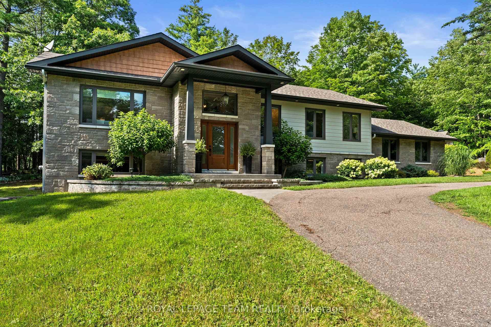 Photo 4 of 5 Peggs Lane, McNab/Braeside, Mcnab/Braeside Twps — HOMEH