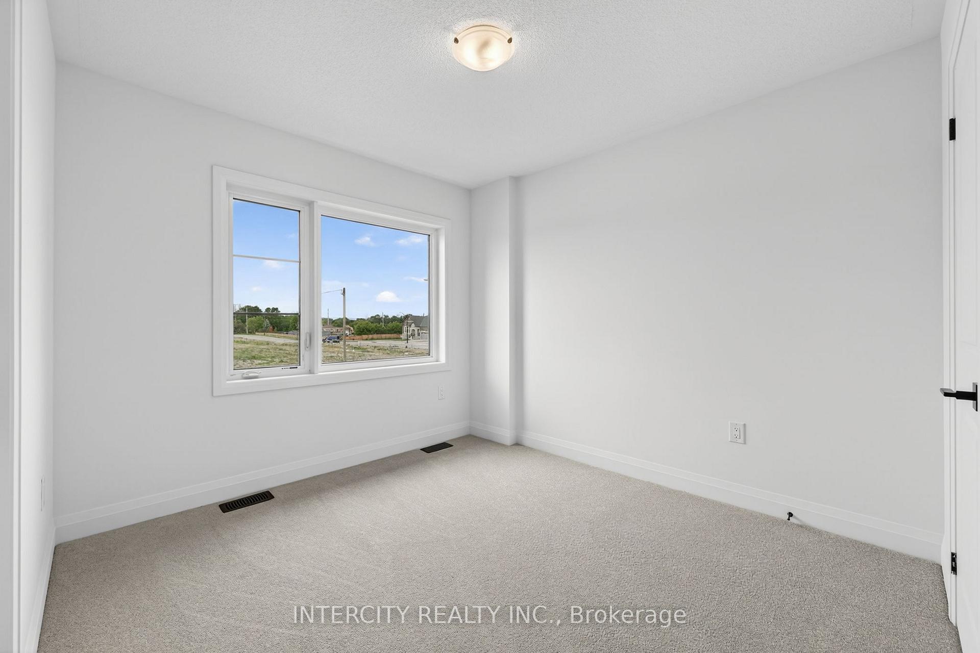 Photo 27 of 14 Legacy Circle, Wasaga Beach — HOMEH