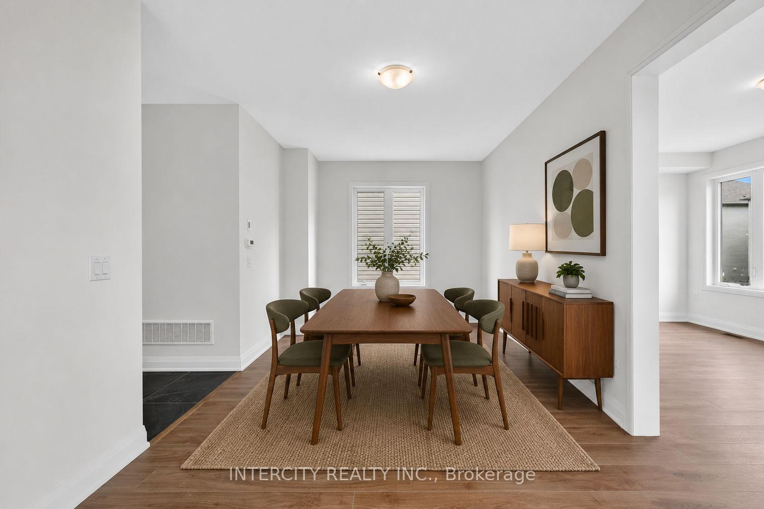Photo 19 of 16 Legacy Circle, Wasaga Beach — HOMEH