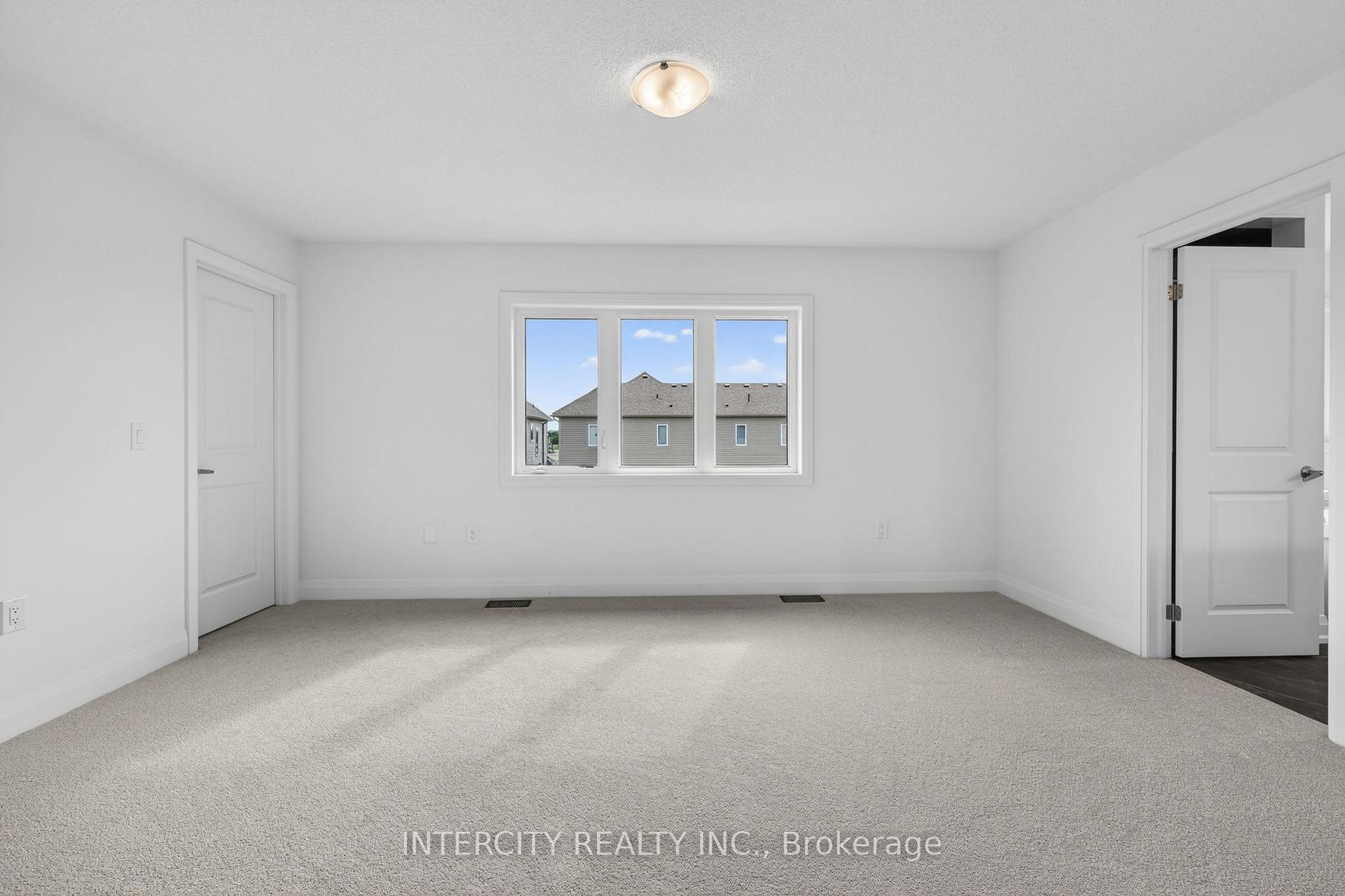 Photo 29 of 16 Legacy Circle, Wasaga Beach — HOMEH