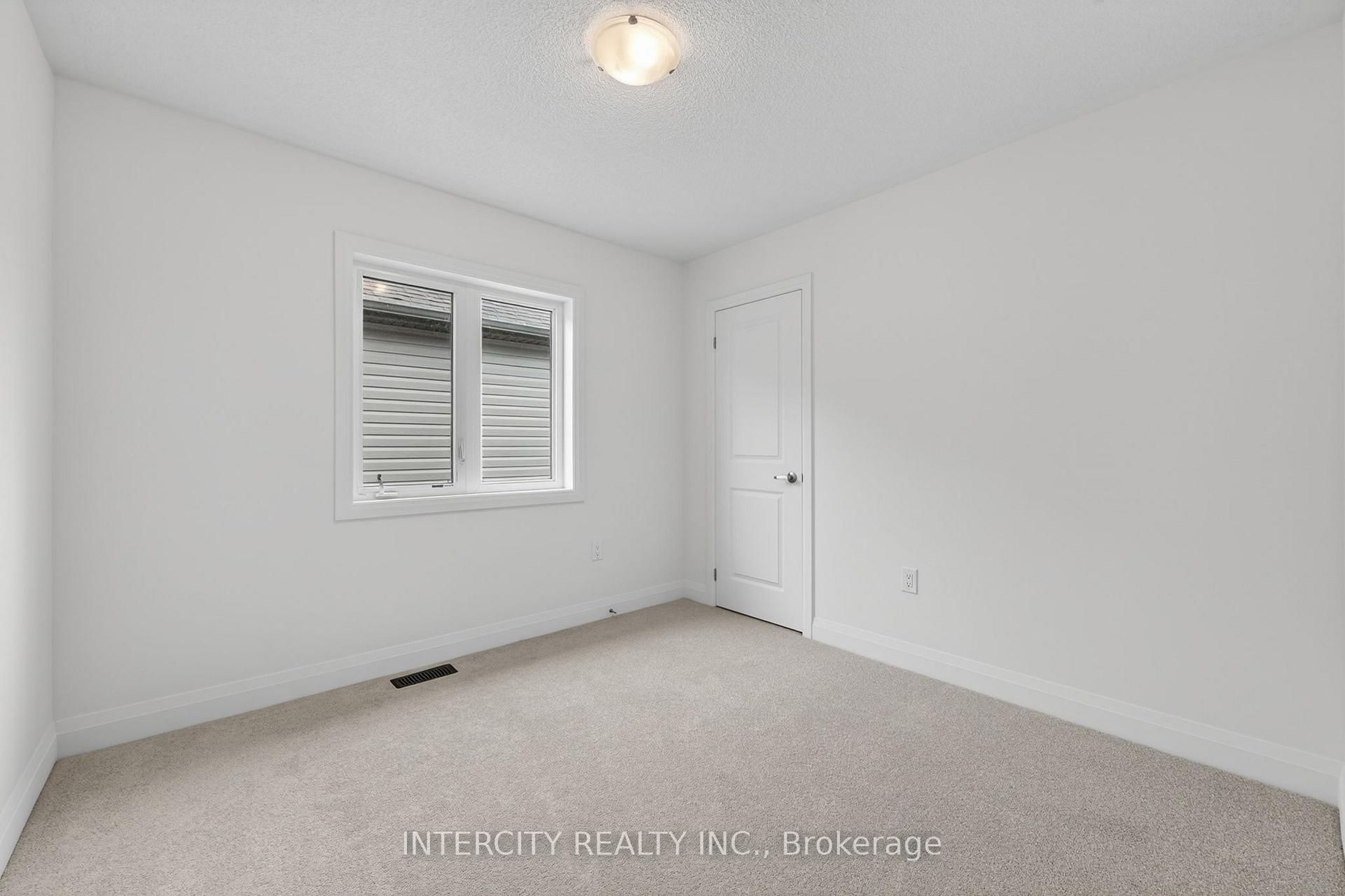 Photo 41 of 16 Legacy Circle, Wasaga Beach — HOMEH