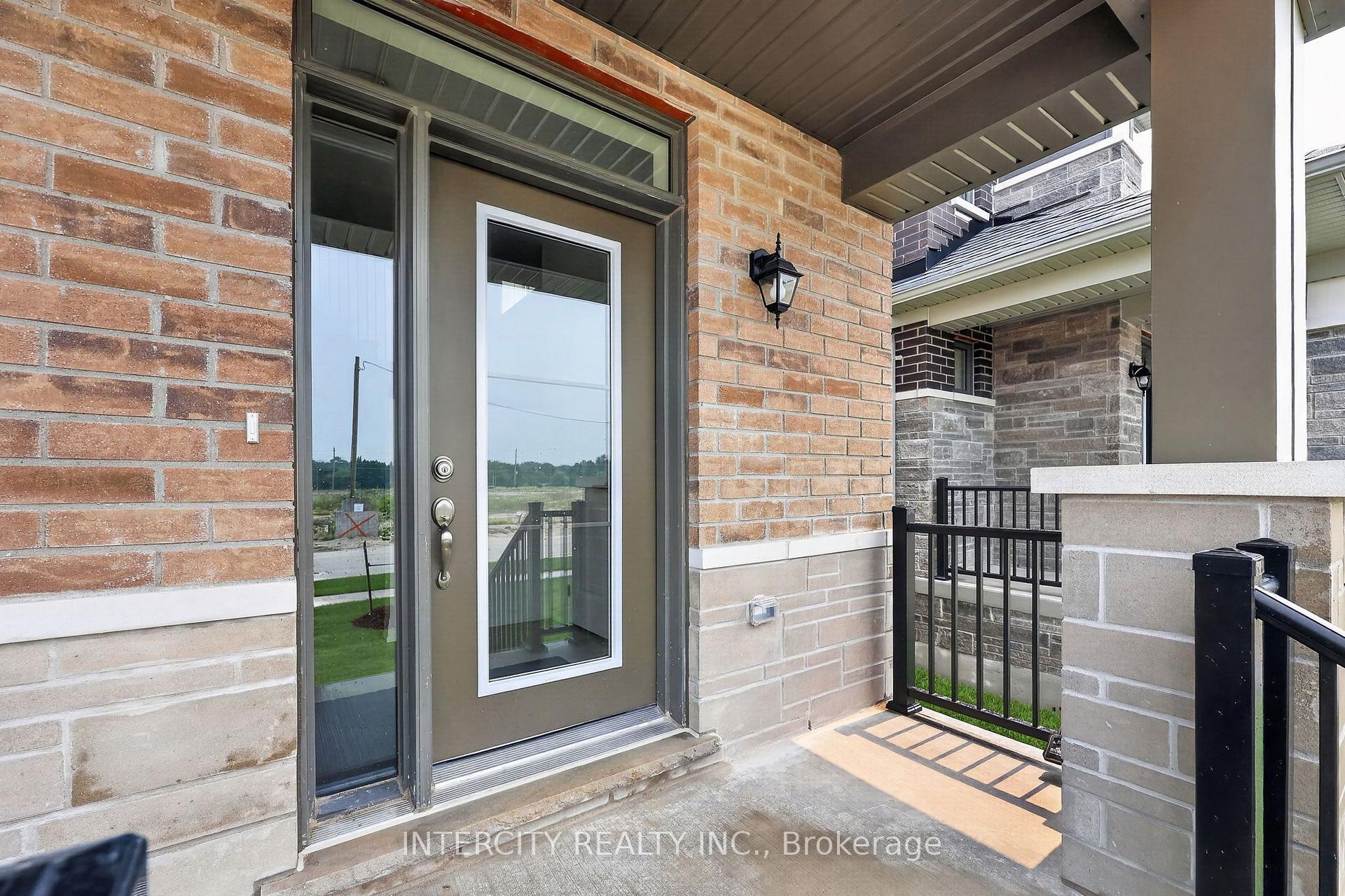 Photo 7 of 18 Legacy Circle, Wasaga Beach — HOMEH