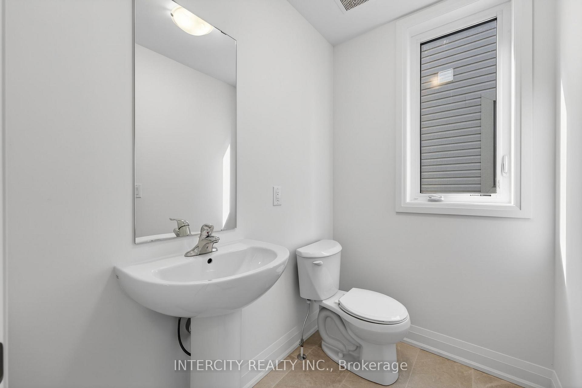Photo 22 of 18 Legacy Circle, Wasaga Beach — HOMEH