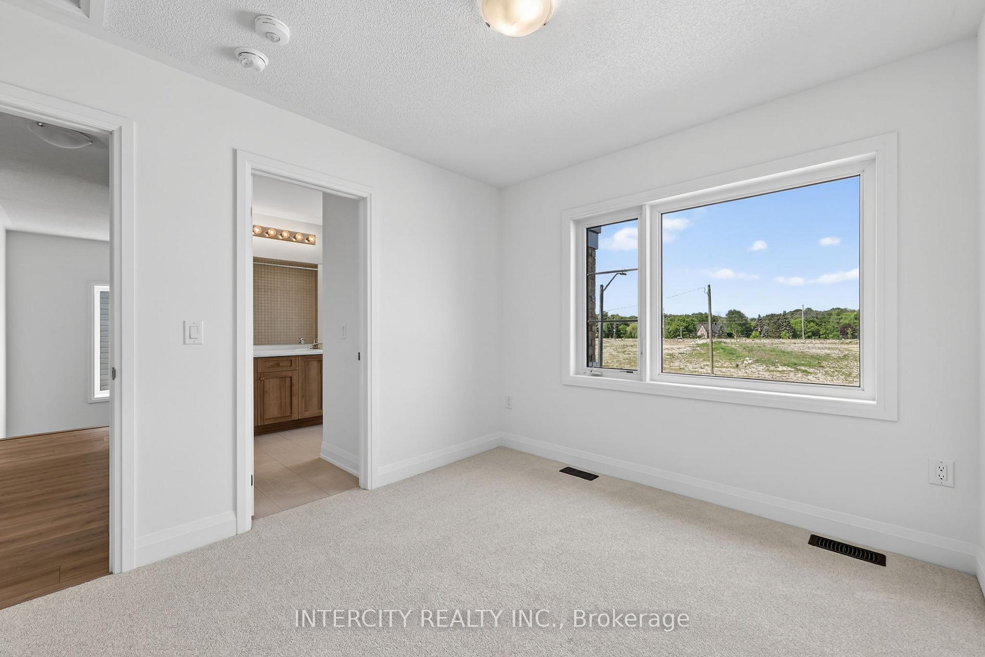 Photo 31 of 18 Legacy Circle, Wasaga Beach — HOMEH